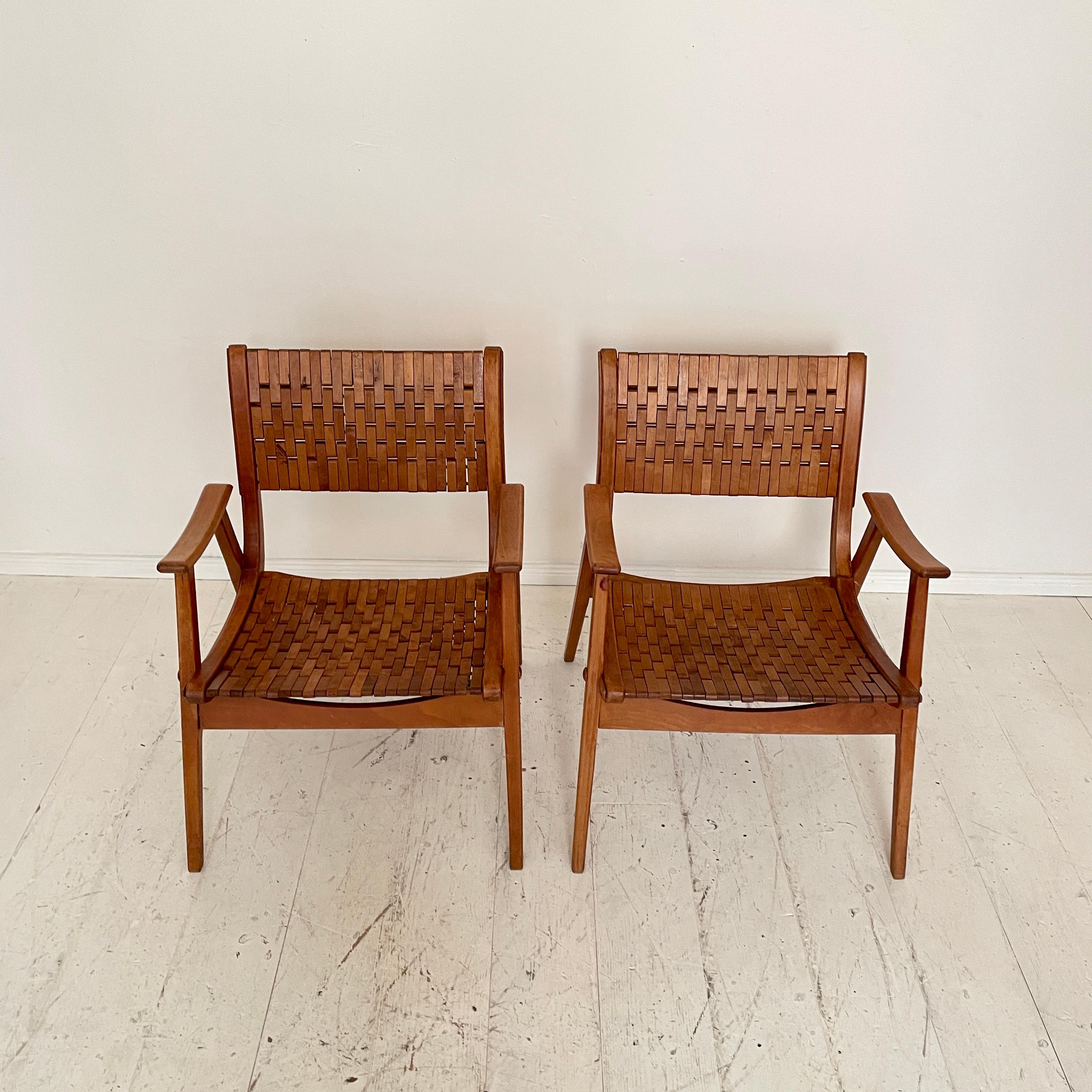 Pair of Bauhaus Lounge Chairs by Erich Dieckmann for Gelenka in Beechwood, 1930s 12