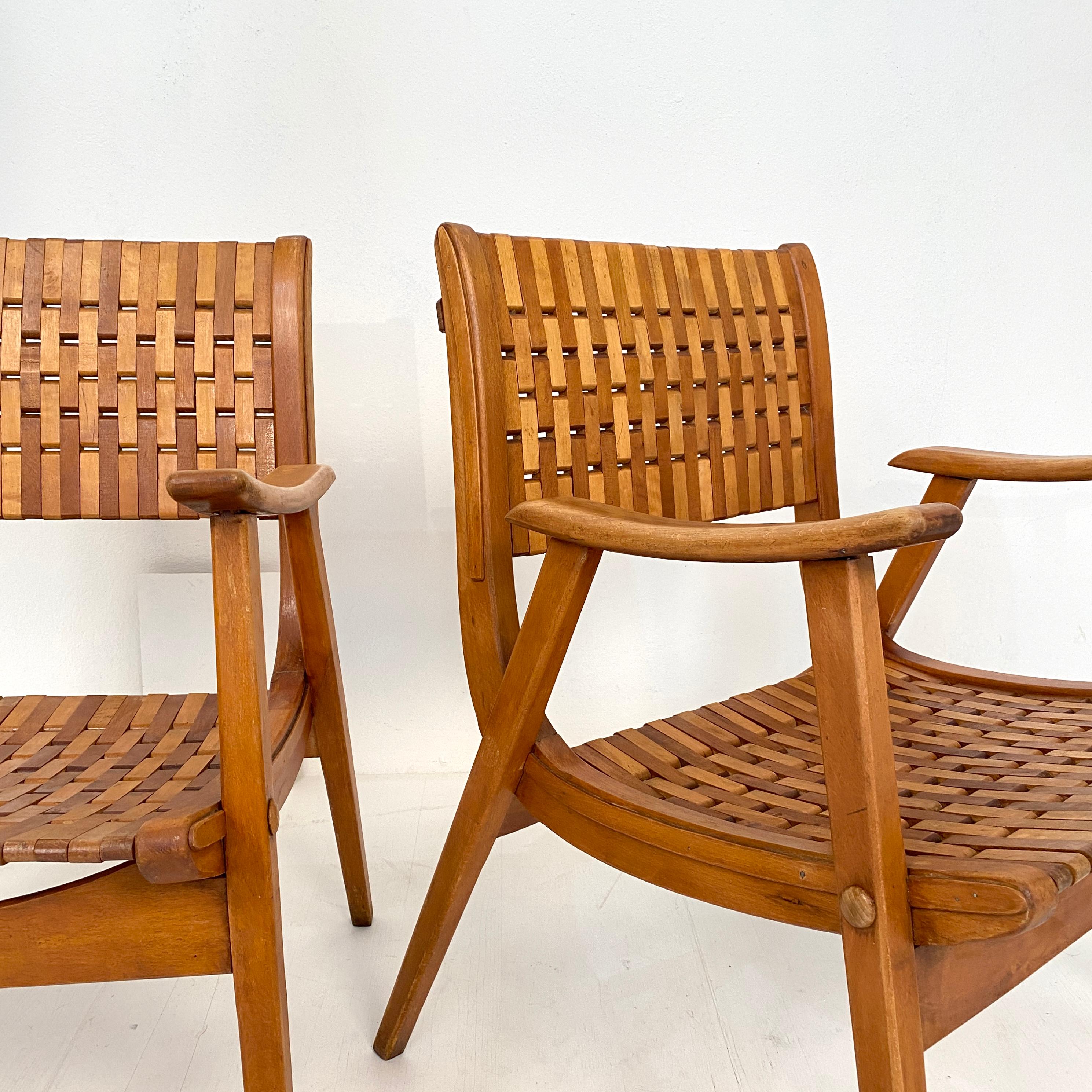 Pair of Bauhaus Lounge Chairs by Erich Dieckmann for Gelenka in Beechwood, 1930s 13