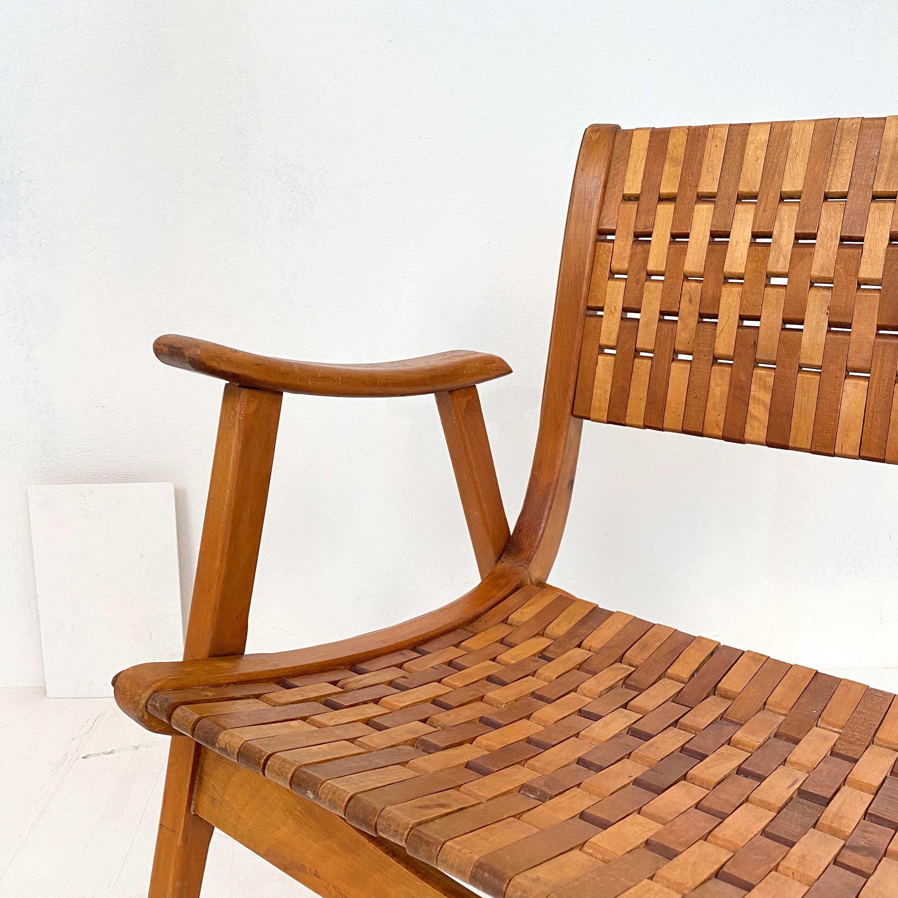 Pair of Bauhaus Lounge Chairs by Erich Dieckmann for Gelenka in Beechwood, 1930s 4