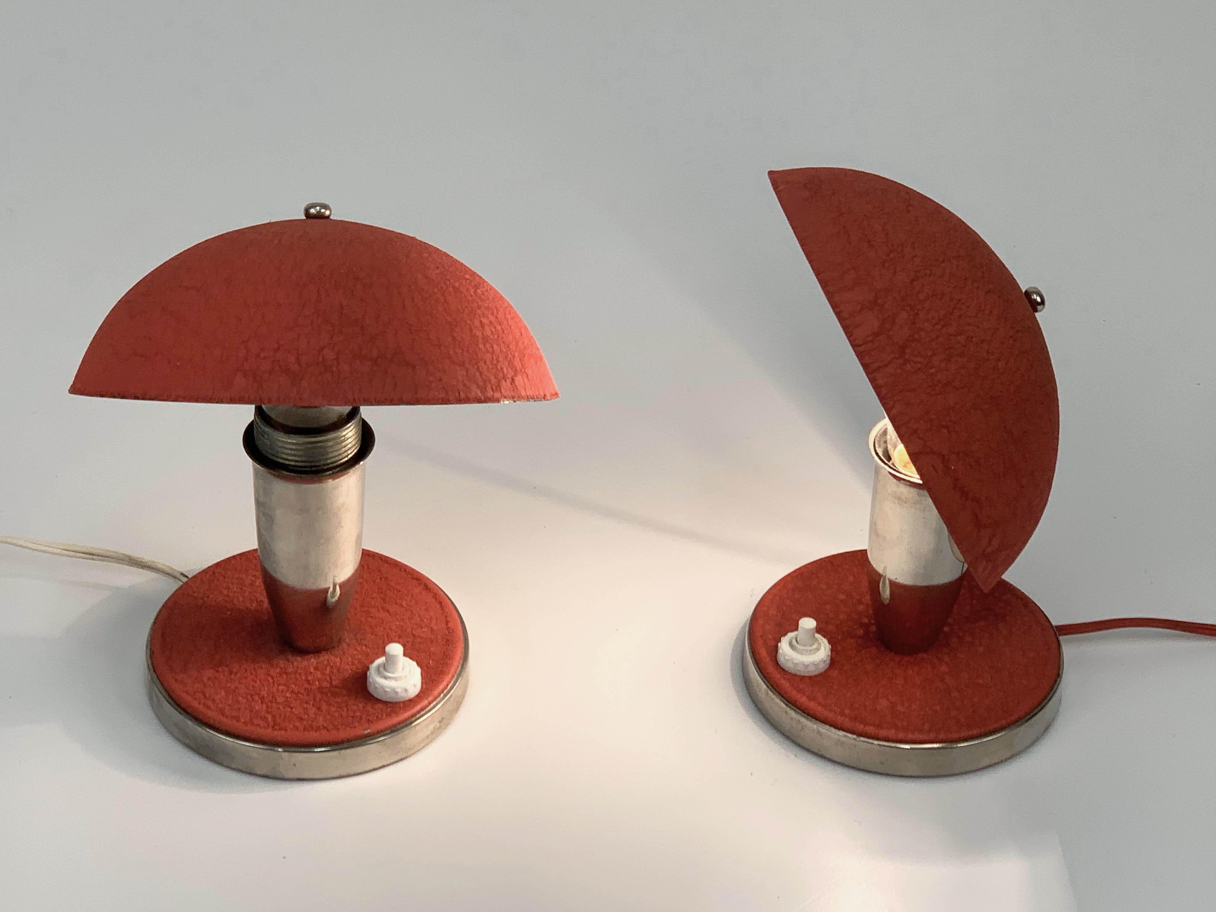 Pair of Bauhaus Red Metal and Aluminium Czech Table Lamps, 1930s For Sale 9