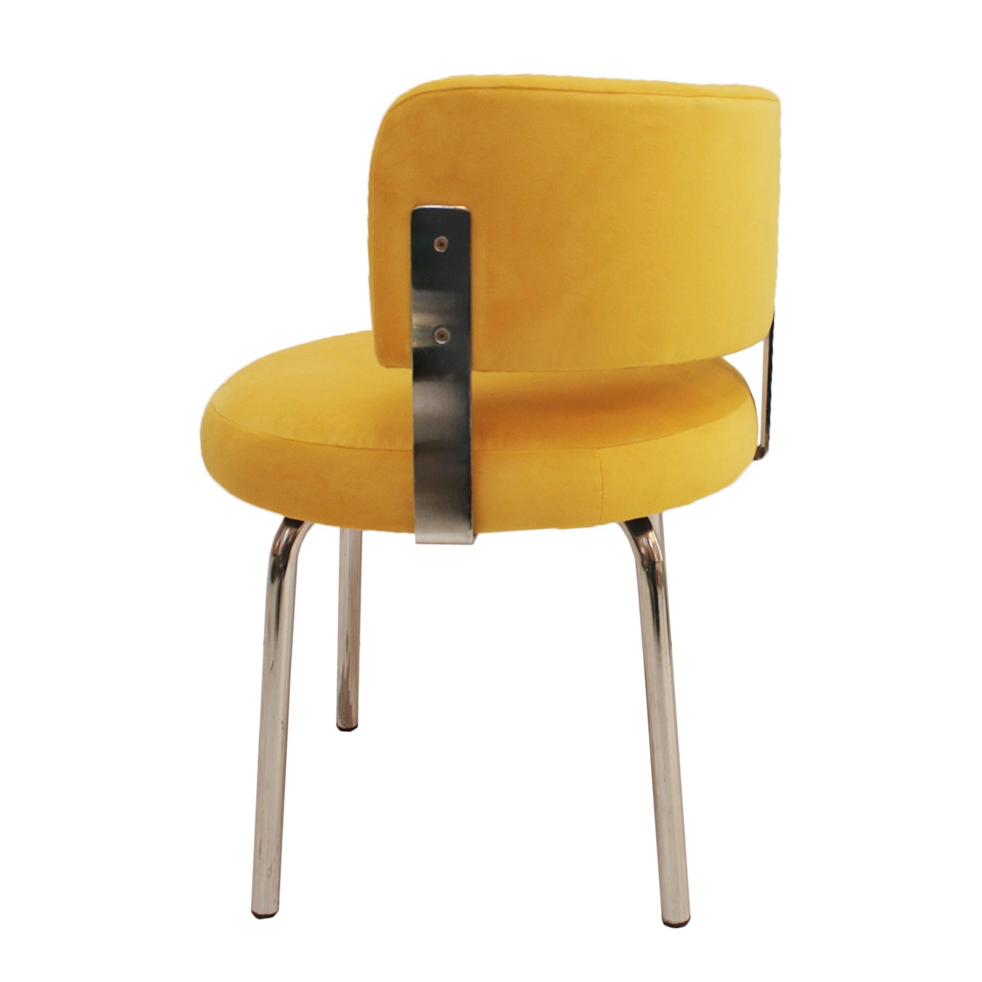 Paar Stühle im Bauhaus-Stil für Pizzi Arredamenti, gepolstert mit gelber Baumwolle im Zustand „Gut“ im Angebot in Madrid, ES