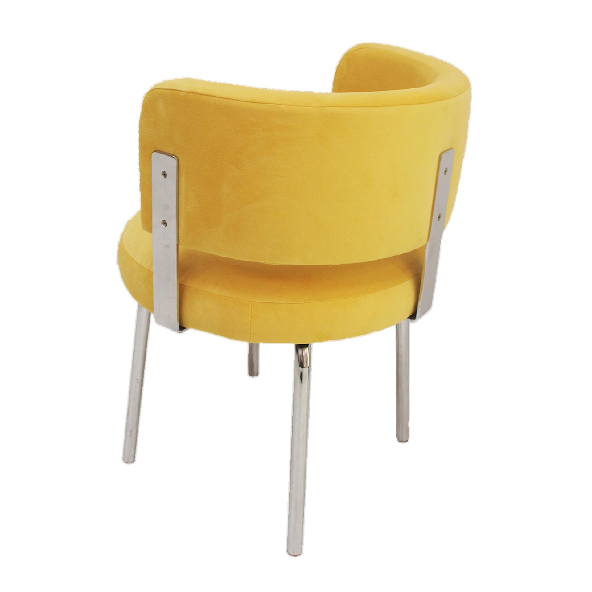 Late 20th Century Pair of Bauhaus Style Chairs for Pizzi Arredamenti Upholstered in Yellow Cotton  For Sale