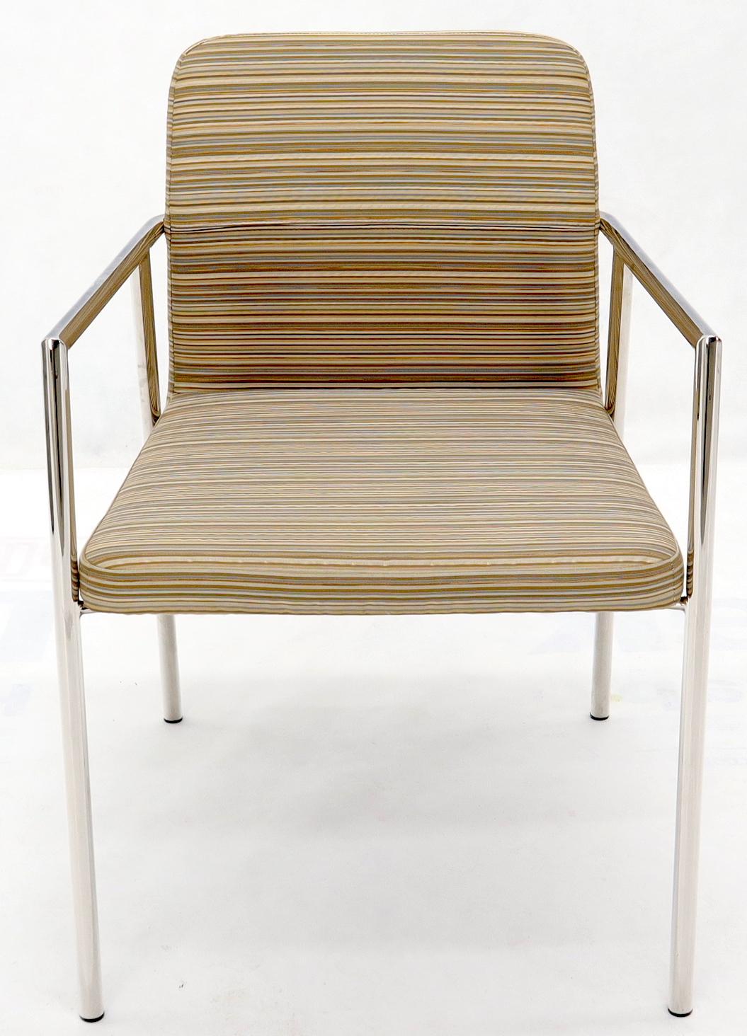 Ein Paar Stühle im Bauhaus-Stil im Mid-Century Modern-Stil von Bernhardt (21. Jahrhundert und zeitgenössisch) im Angebot