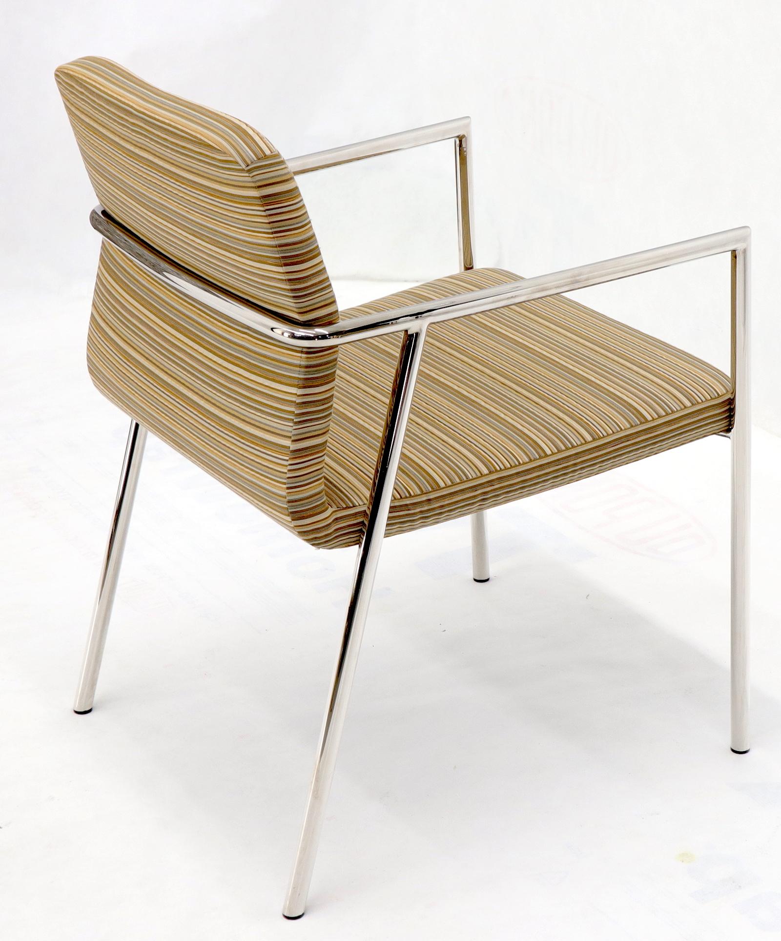 Ein Paar Stühle im Bauhaus-Stil im Mid-Century Modern-Stil von Bernhardt im Angebot 2