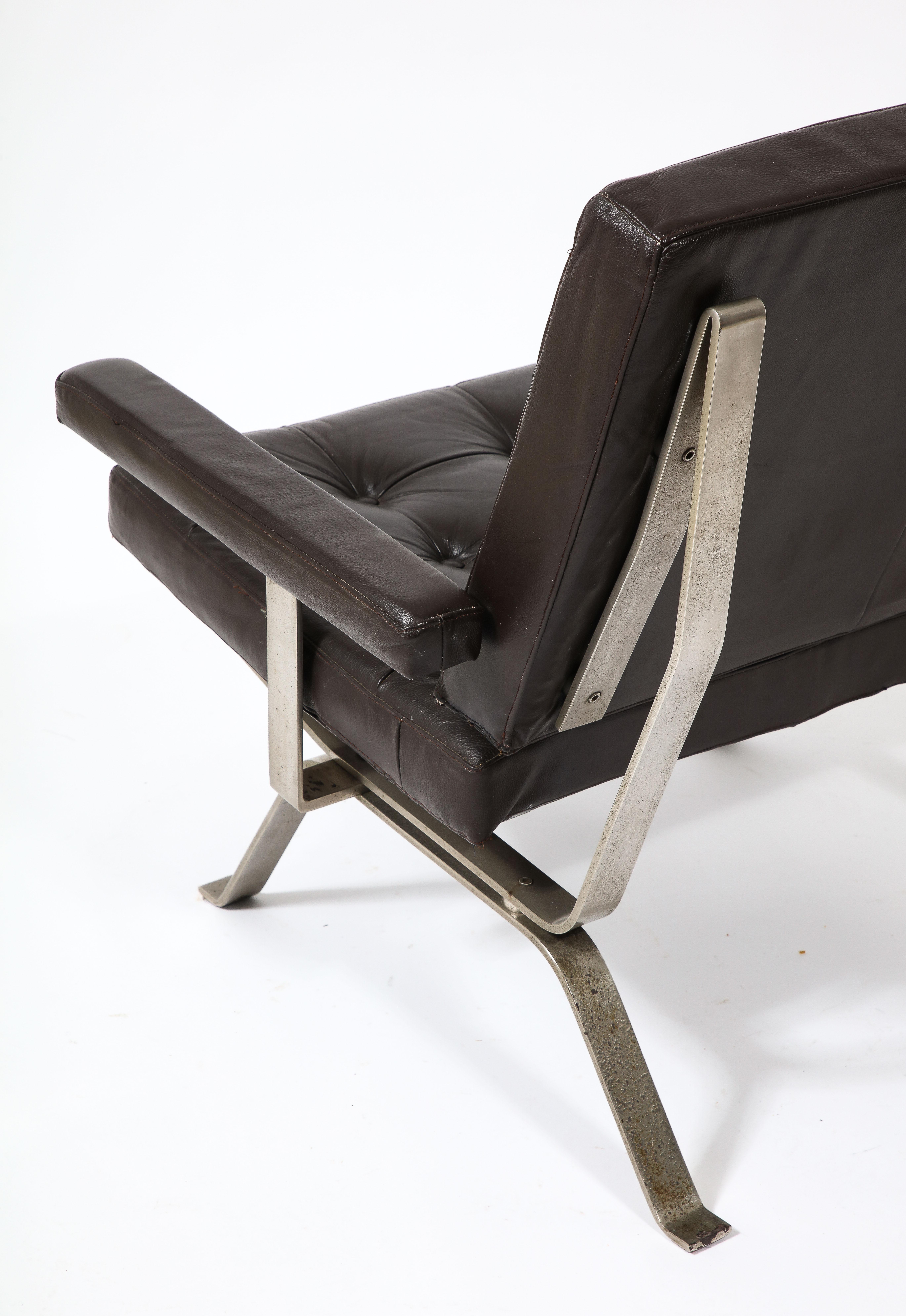 20th Century Bauhaus Style Visitor Lounge Chair in Black Leather, Germany 1960's For Sale