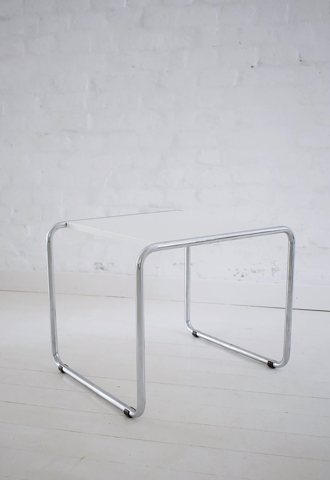 Pair of Bauhaus Tubular Side Tables after Marcel Breuer, Italy, 1990 In Good Condition In Debrecen-Pallag, HU