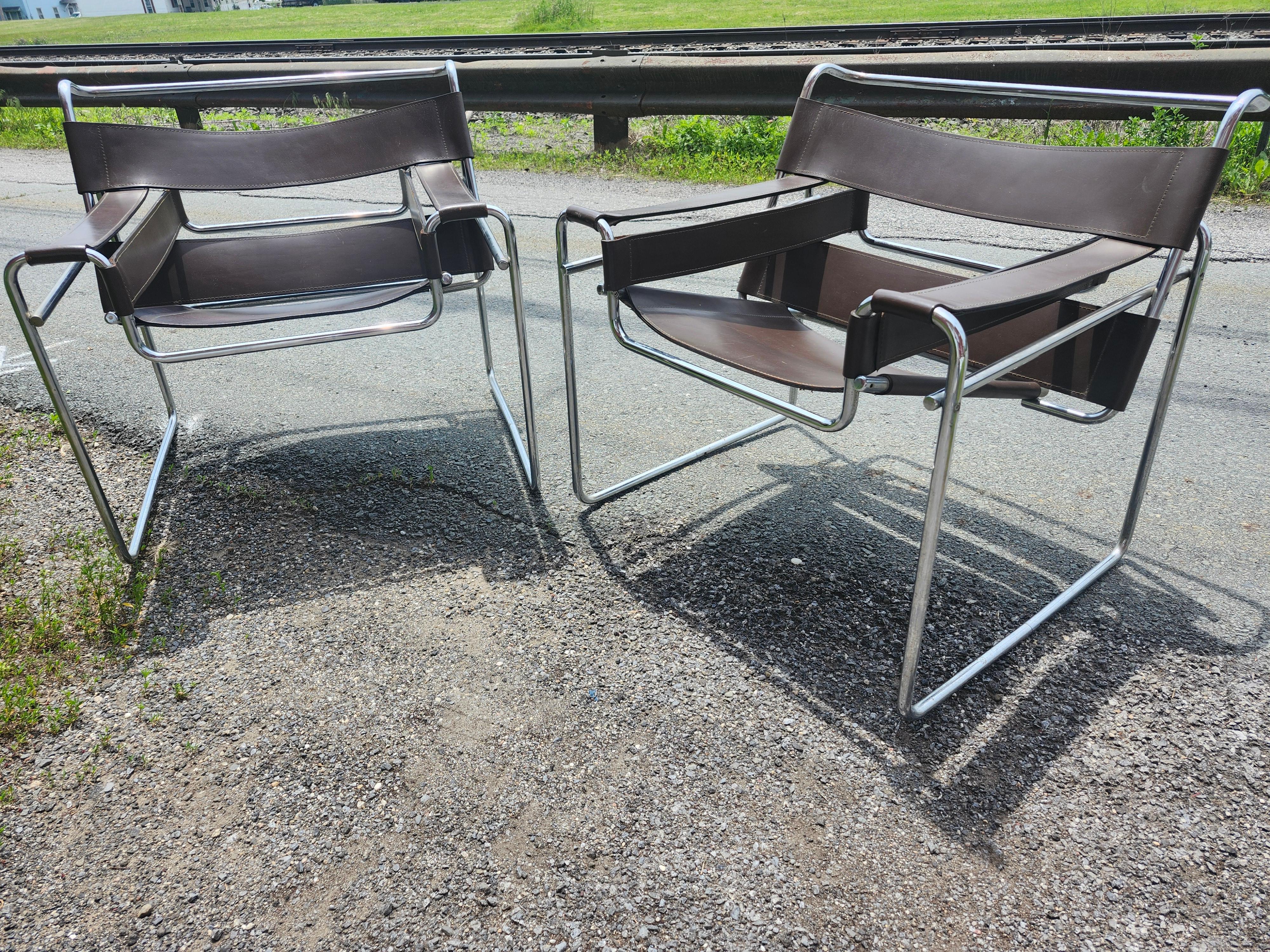 Pair of Bauhaus Wassilly Chairs by Marcel Breur Mid Century c1965 Knoll Stendig For Sale 7