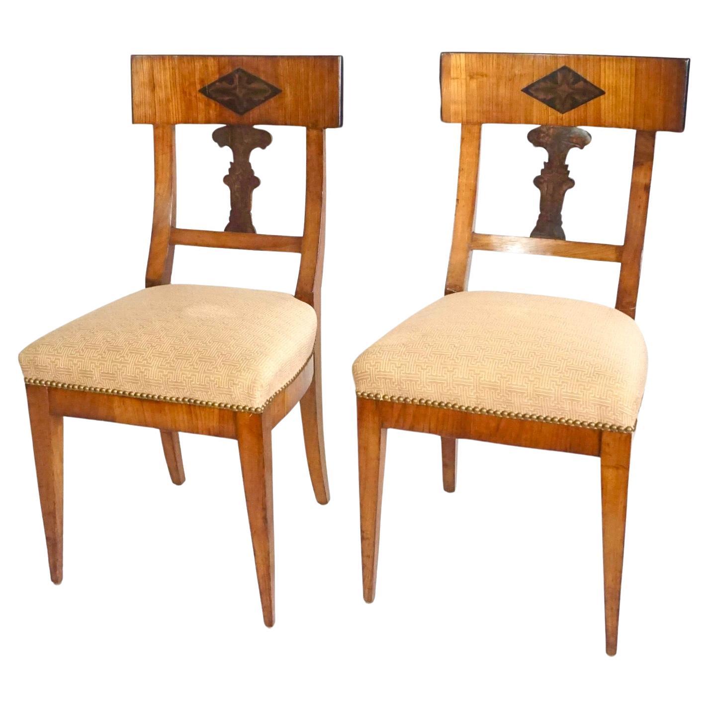 Bavarian Biedermeier Walnut & Penwork Pair of Side Chairs, circa 1820 For Sale