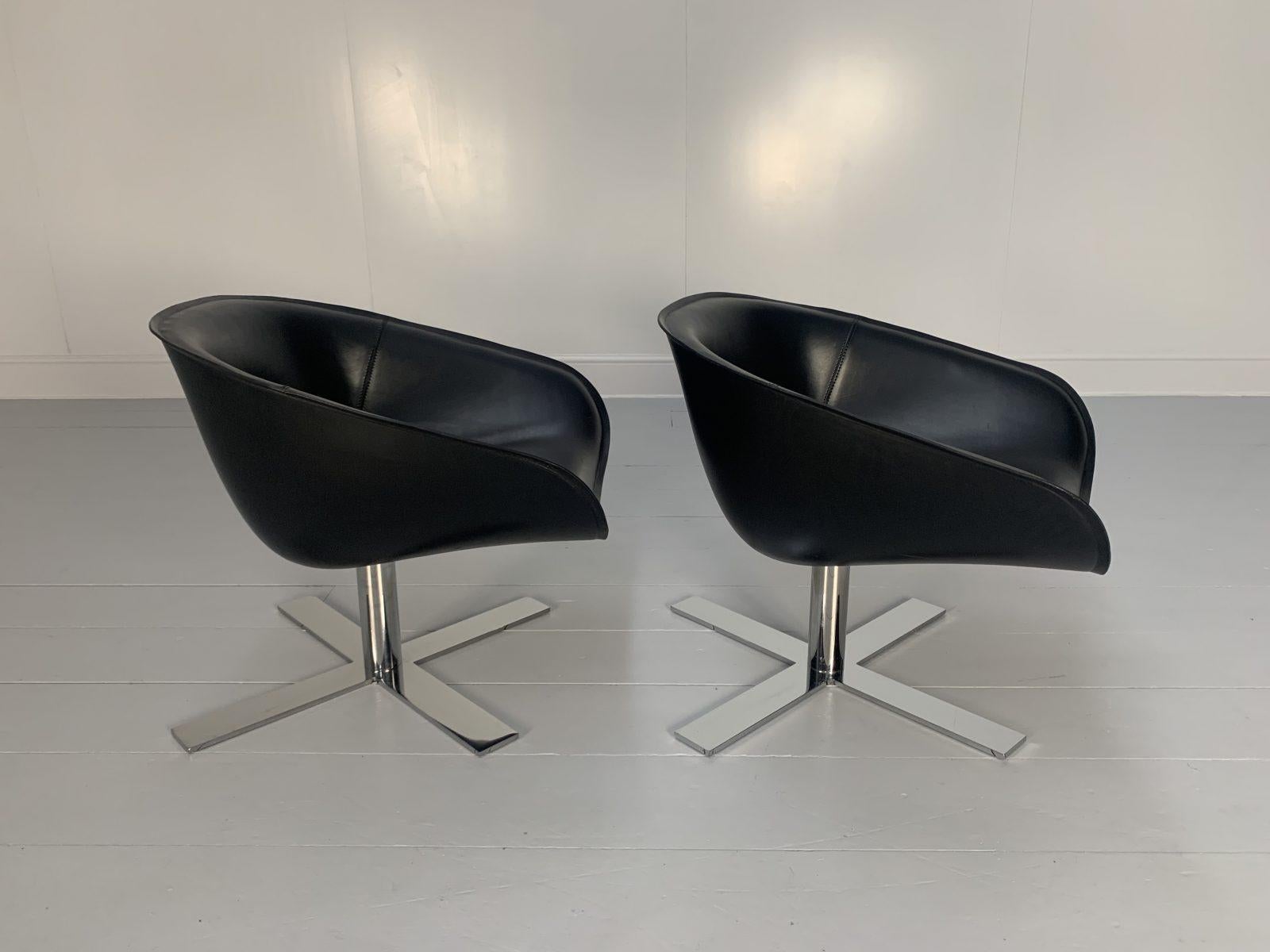 Contemporary Pair of B&B Italia “Mart” Swivel Armchairs in Black “Pelle” Leather and Metal For Sale