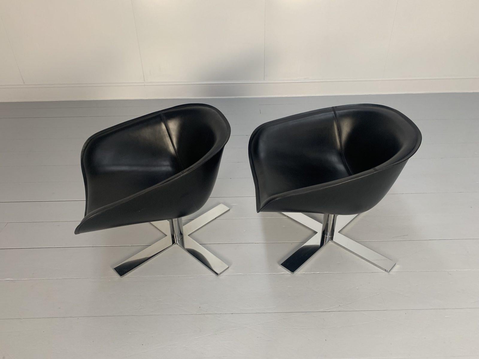 Paire de fauteuils pivotants B&B Italia Mart en cuir Pelle noir et métal en vente 4