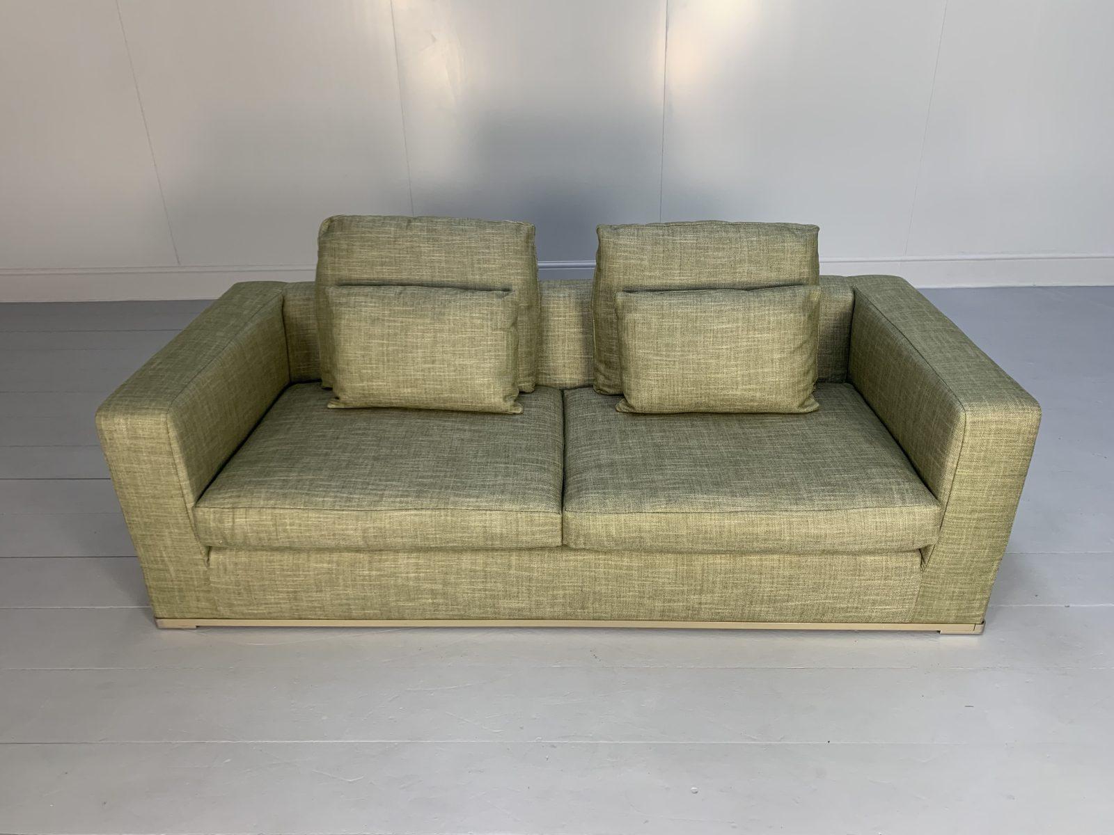 Pair of B&B Italia “Omnia” Sofas, 2.5-Seat, in Pale Green Linen For Sale 4