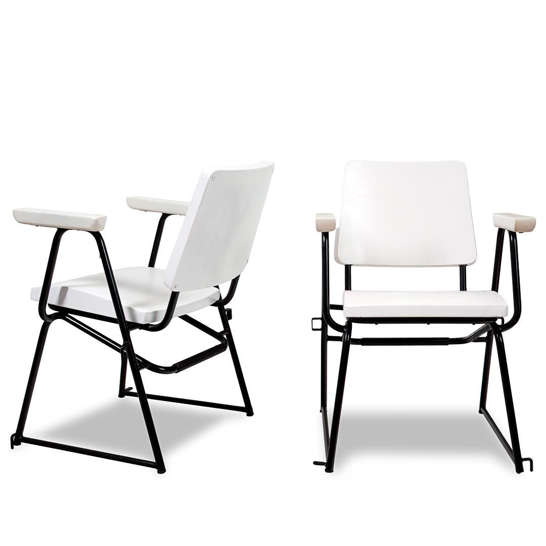 Mid-20th Century pair of B.B.P.R. att. Armchairs white Laquered Wood Torino 1945 For Sale