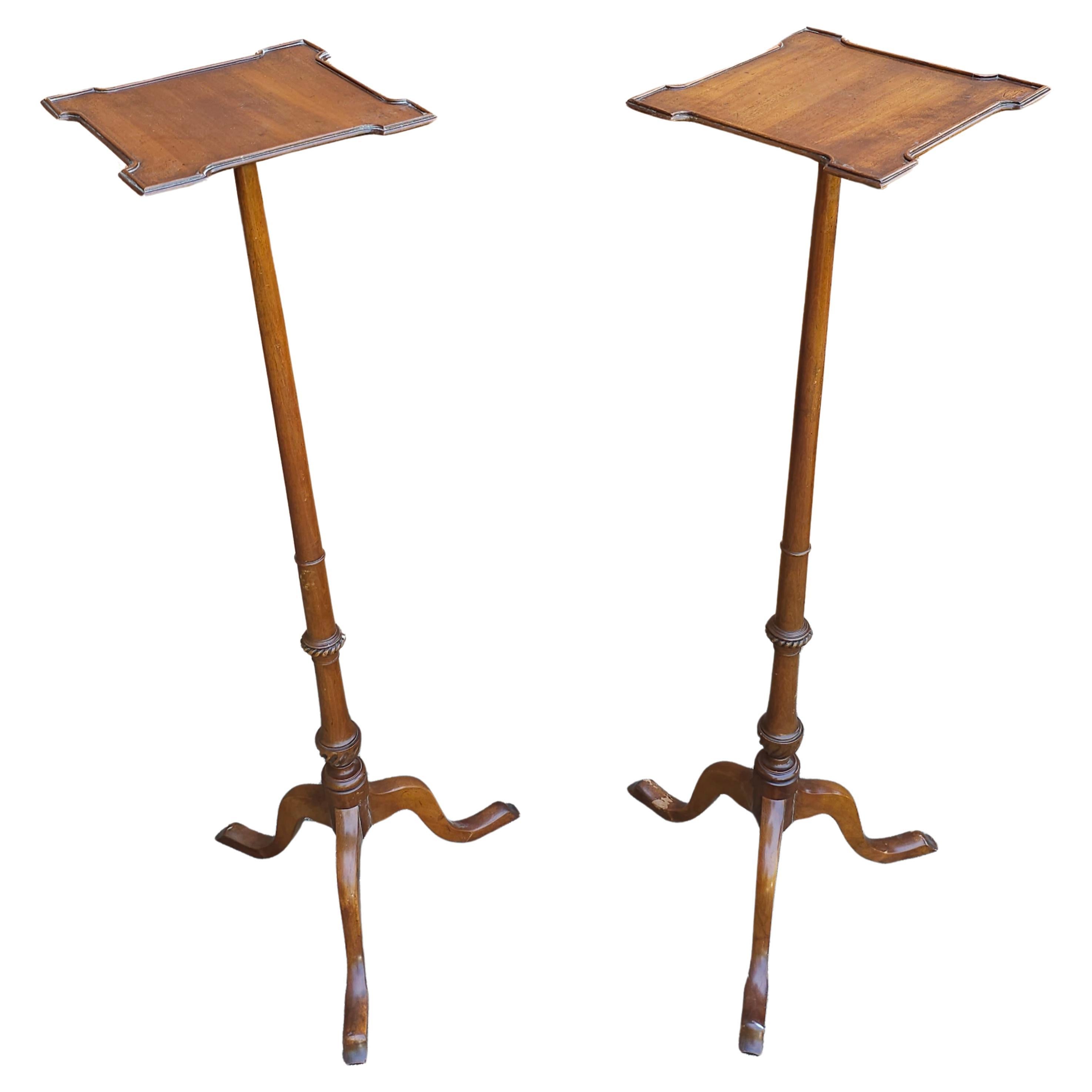 Pair of Beacon Hill Collection Mahogany  Pedestal PlantStands For Sale