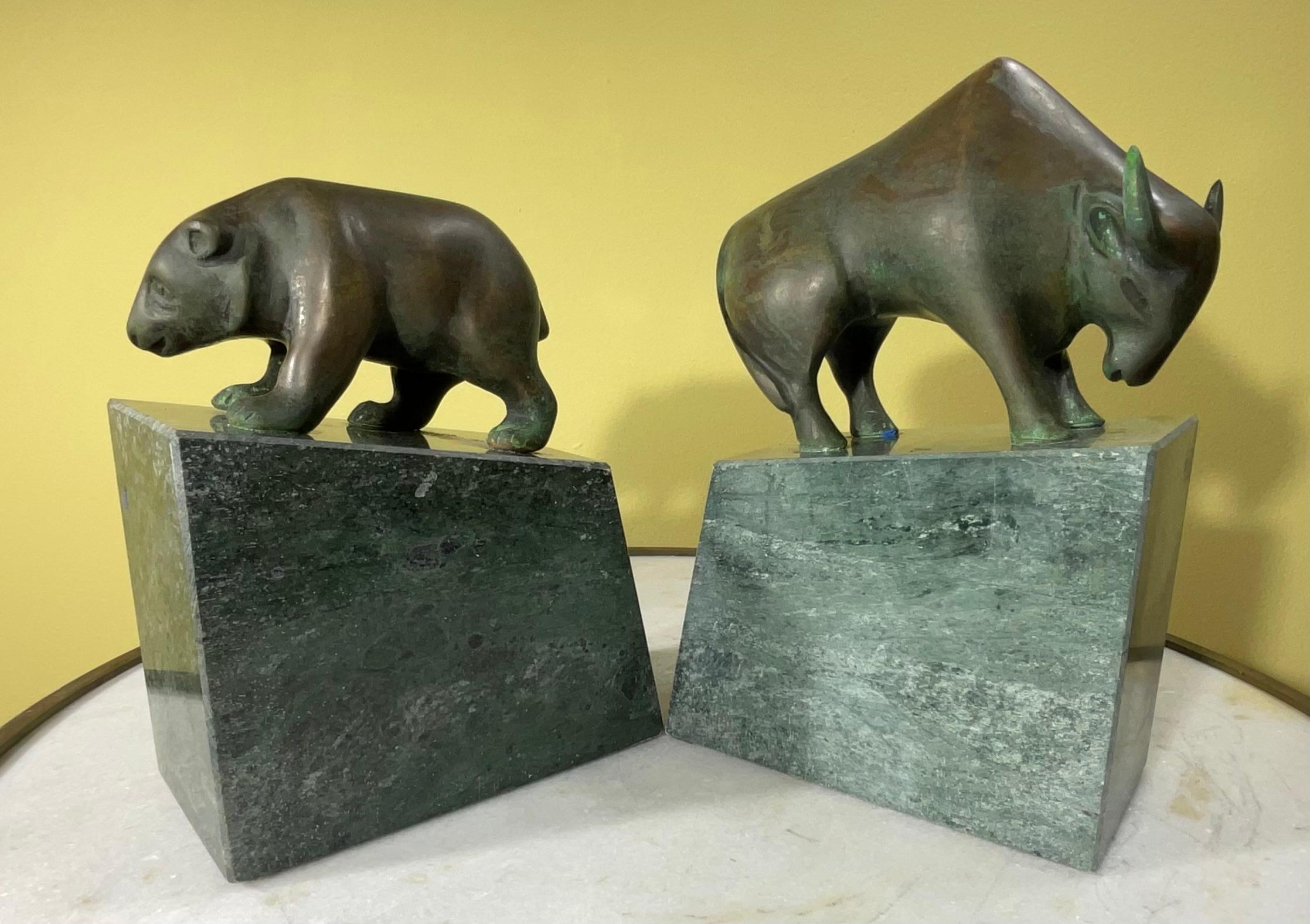 Pair of Bear and Bull Bronze Bookends on Green Marble Blocks In Good Condition For Sale In Delray Beach, FL