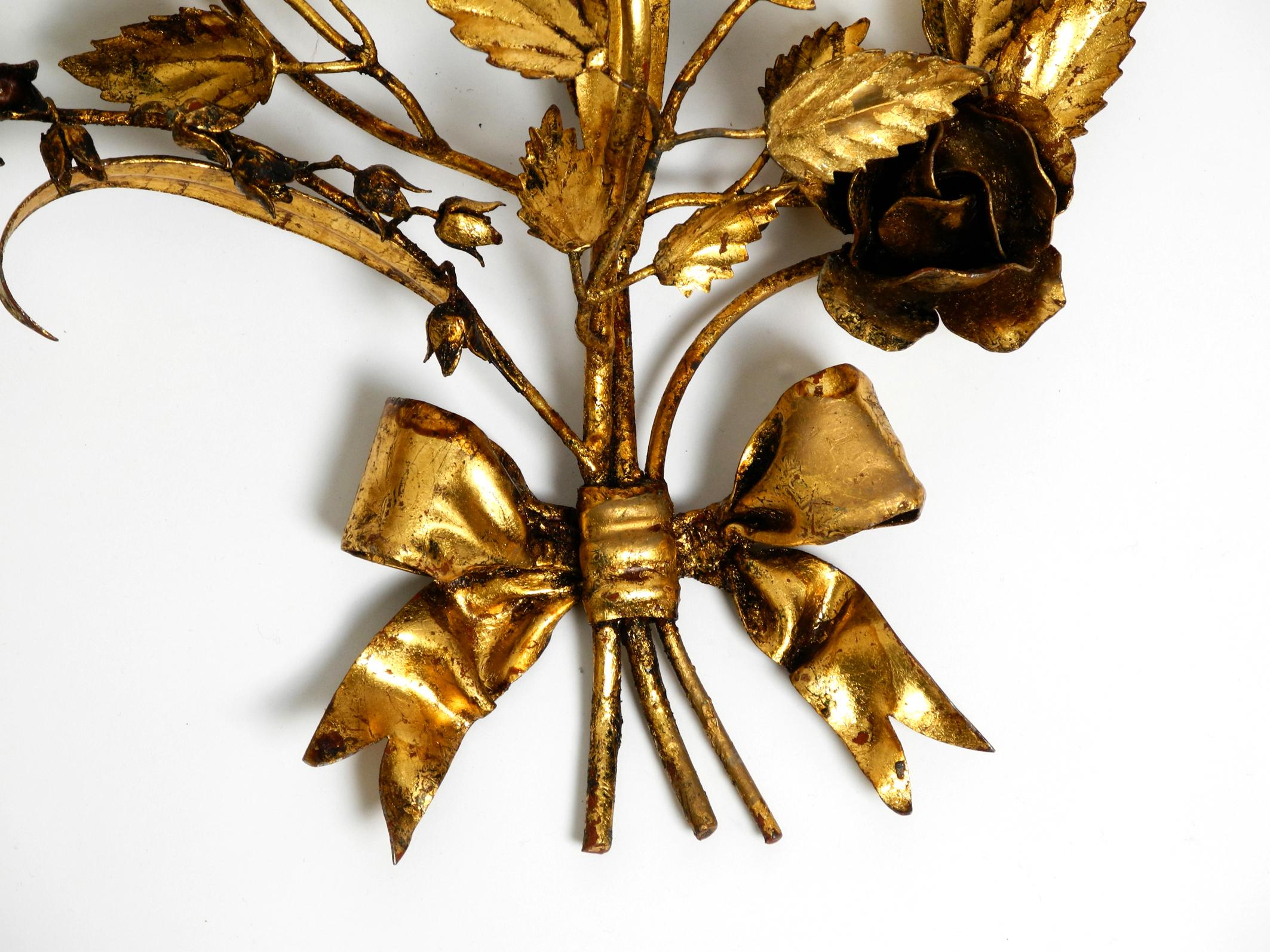 Pair of beautiful 1950's gilded metal Florentine candle holders wall decoration For Sale 10