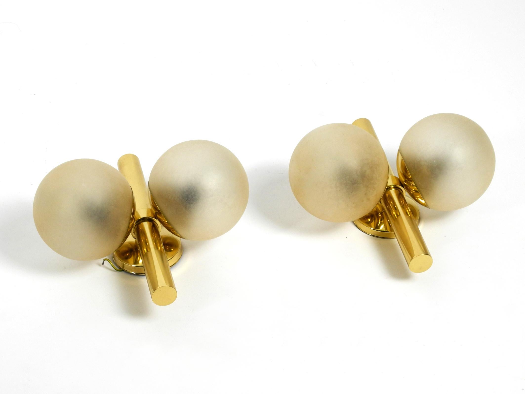 Pair of Beautiful 1960s Kaiser Brass Wall Lamps with Two Golden Glass Spheres For Sale 6