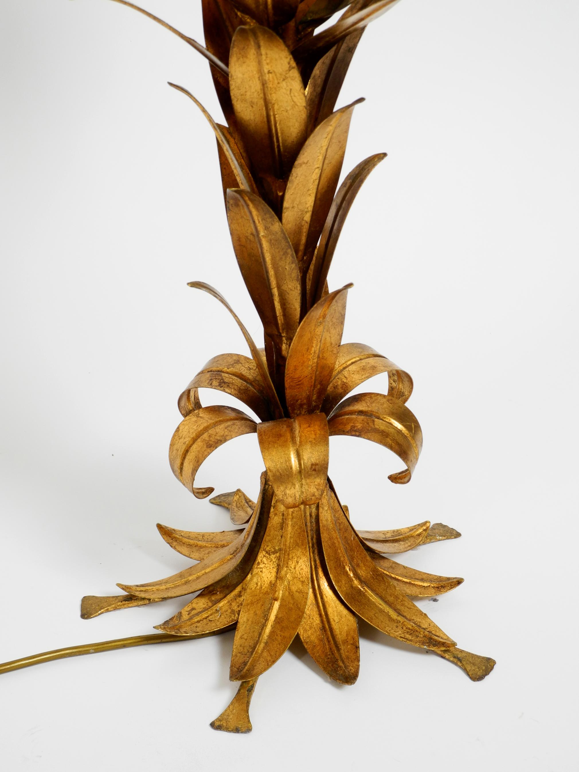 Pair of Beautiful 1970s Gold-Plated Metal Palm Table Lamps by Hans Kögl For Sale 3