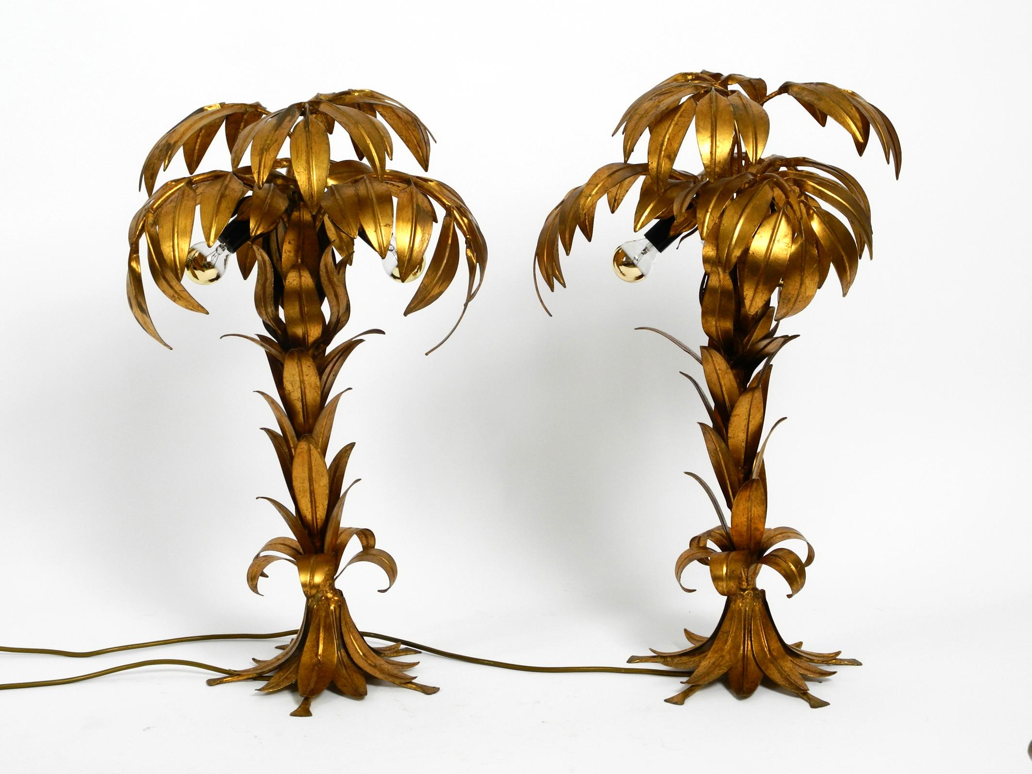 Hollywood Regency Pair of Beautiful 1970s Gold-Plated Metal Palm Table Lamps by Hans Kögl