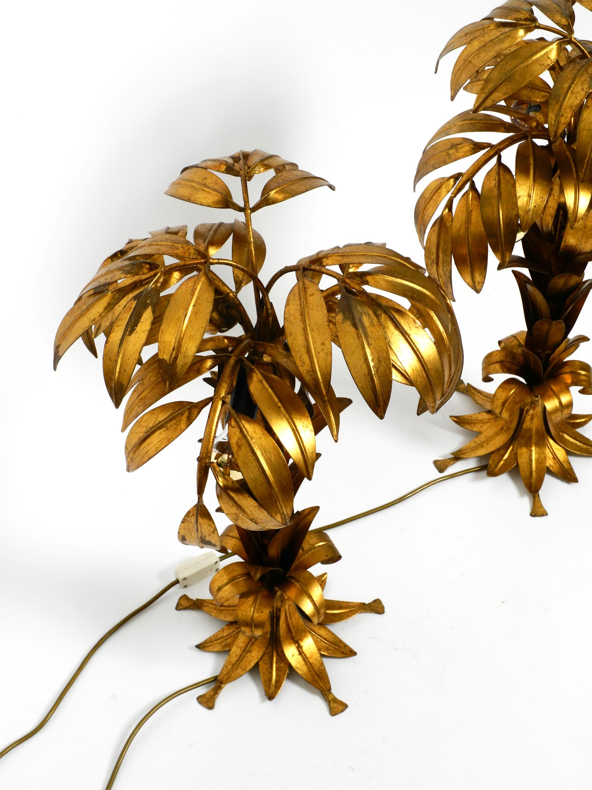 Late 20th Century Pair of Beautiful 1970s Gold-Plated Metal Palm Table Lamps by Hans Kögl