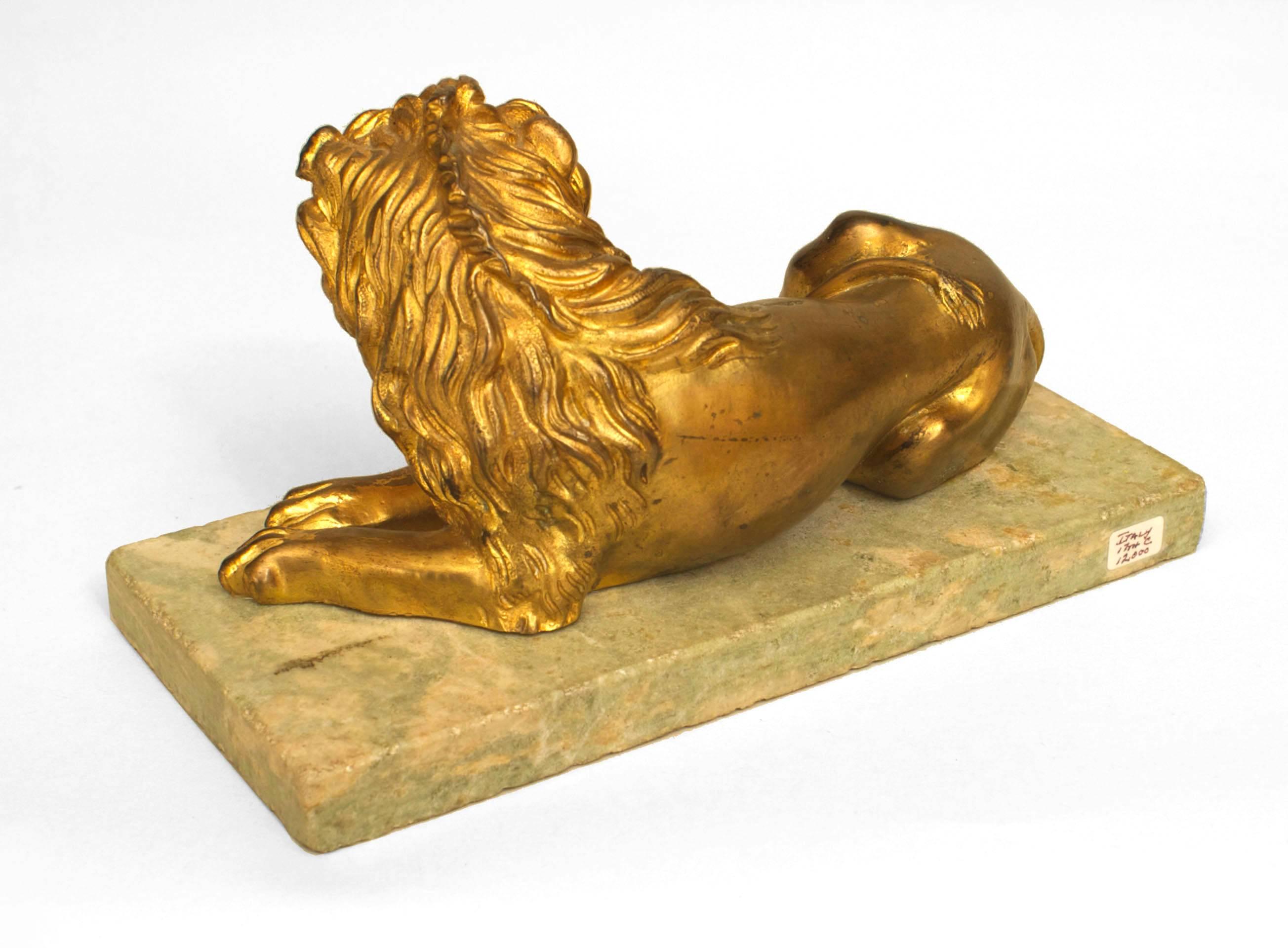 Pair of Beautiful 19th Century Italian Renaissance Gilt Bronze Lions For Sale 1