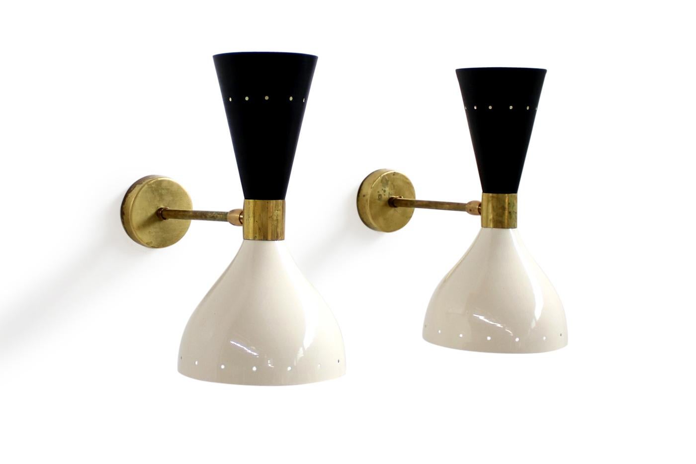 Pair of Beautiful Adjustable Large Italian Sconces Brass Stilnovo Style Bi-Color In Good Condition In Hamminkeln, DE