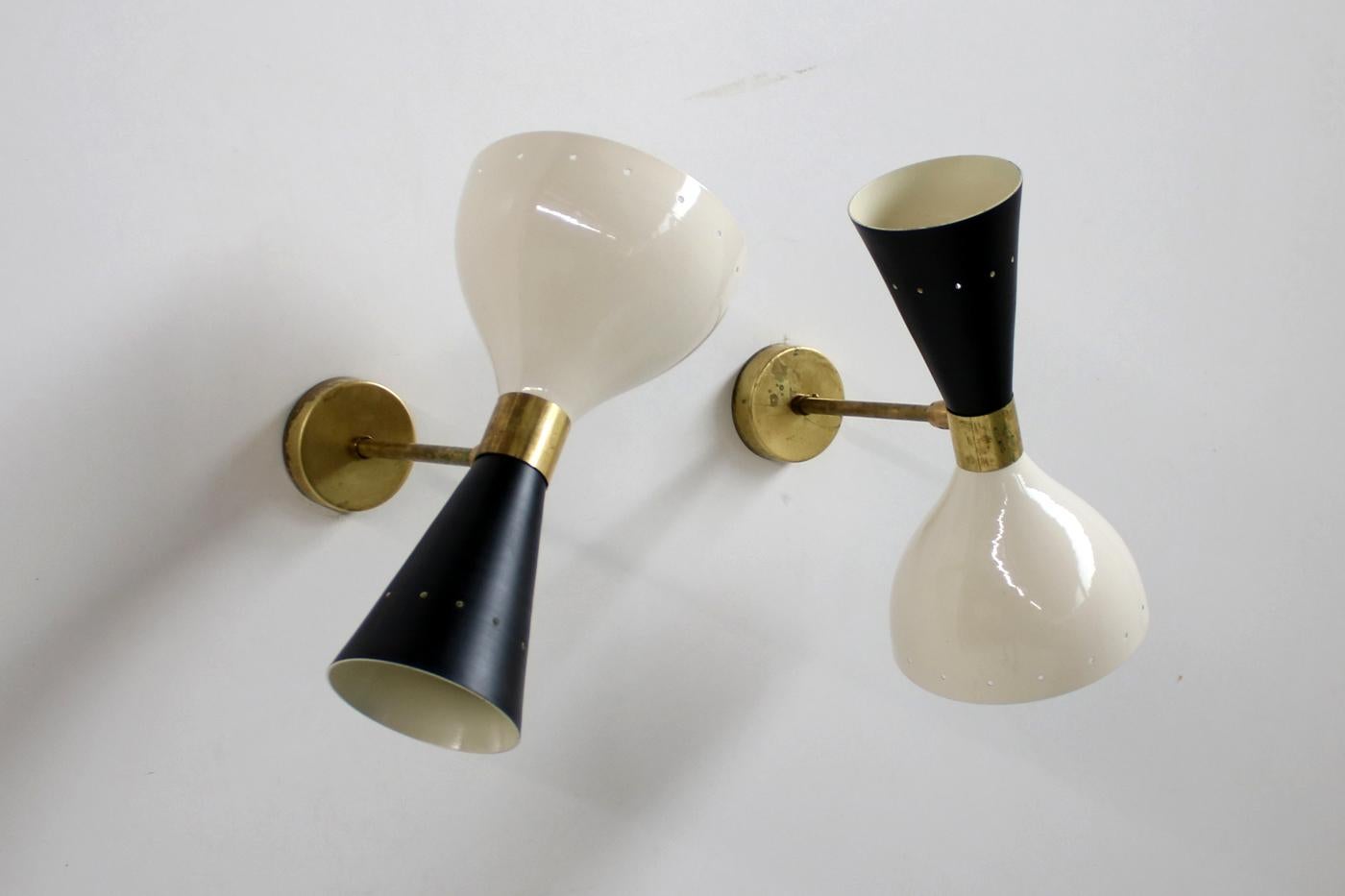 Pair of Beautiful Adjustable Large Italian Sconces Brass Stilnovo Style Bi-Color In Good Condition For Sale In Hamminkeln, DE