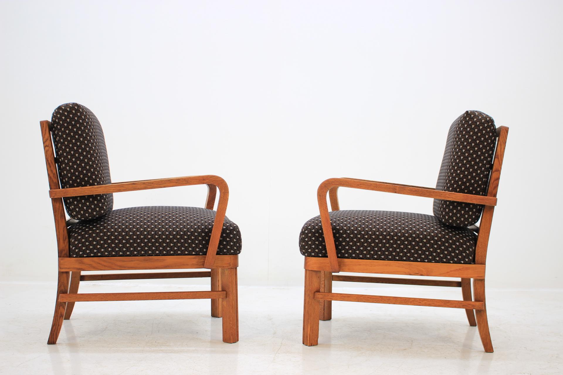 Pair of Beautiful Art Deco Armchairs, 1930s In Good Condition In Praha, CZ