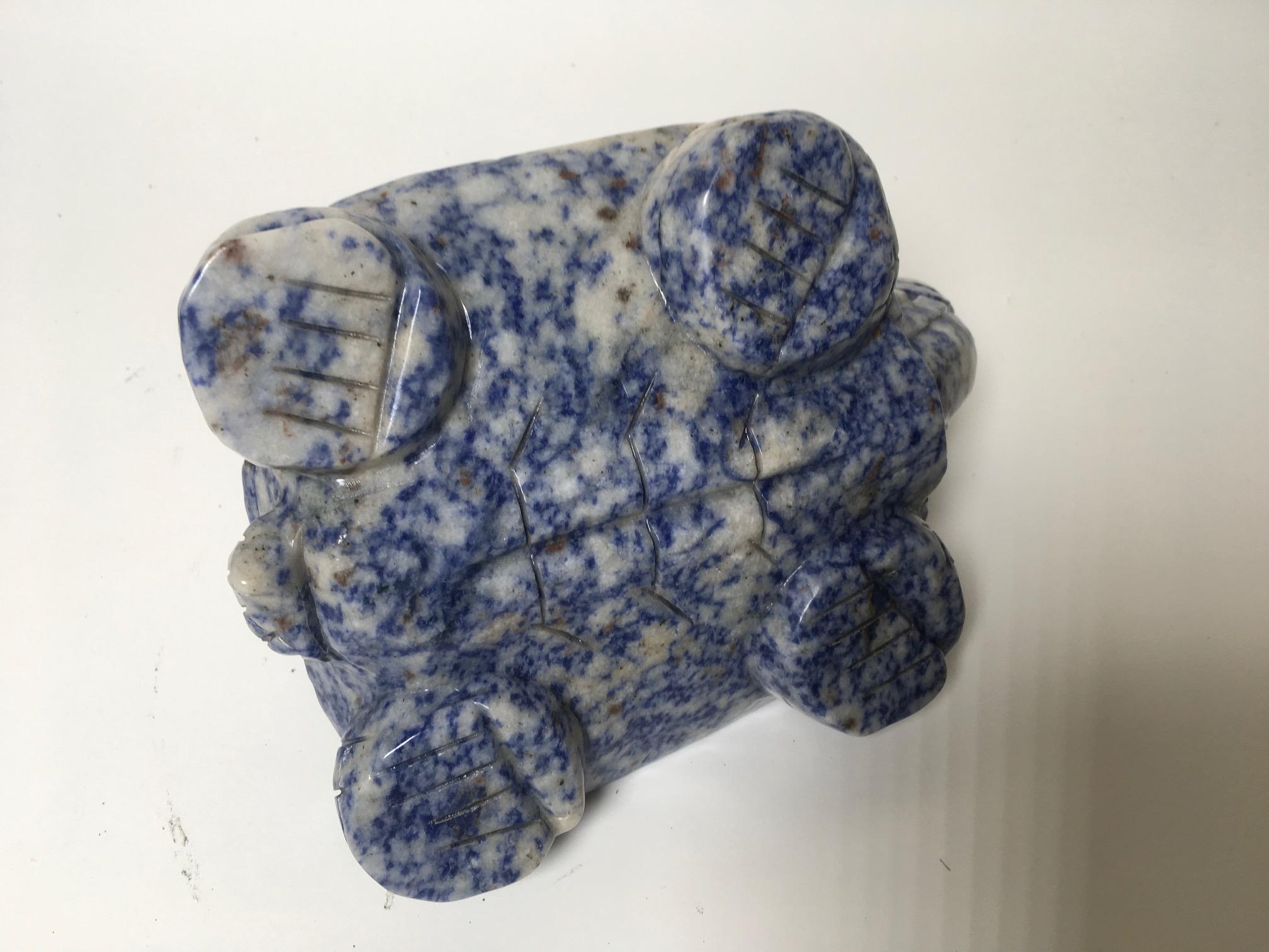 XX secolo Coppia di bellissime sculture intagliate in lapis e giada in vendita