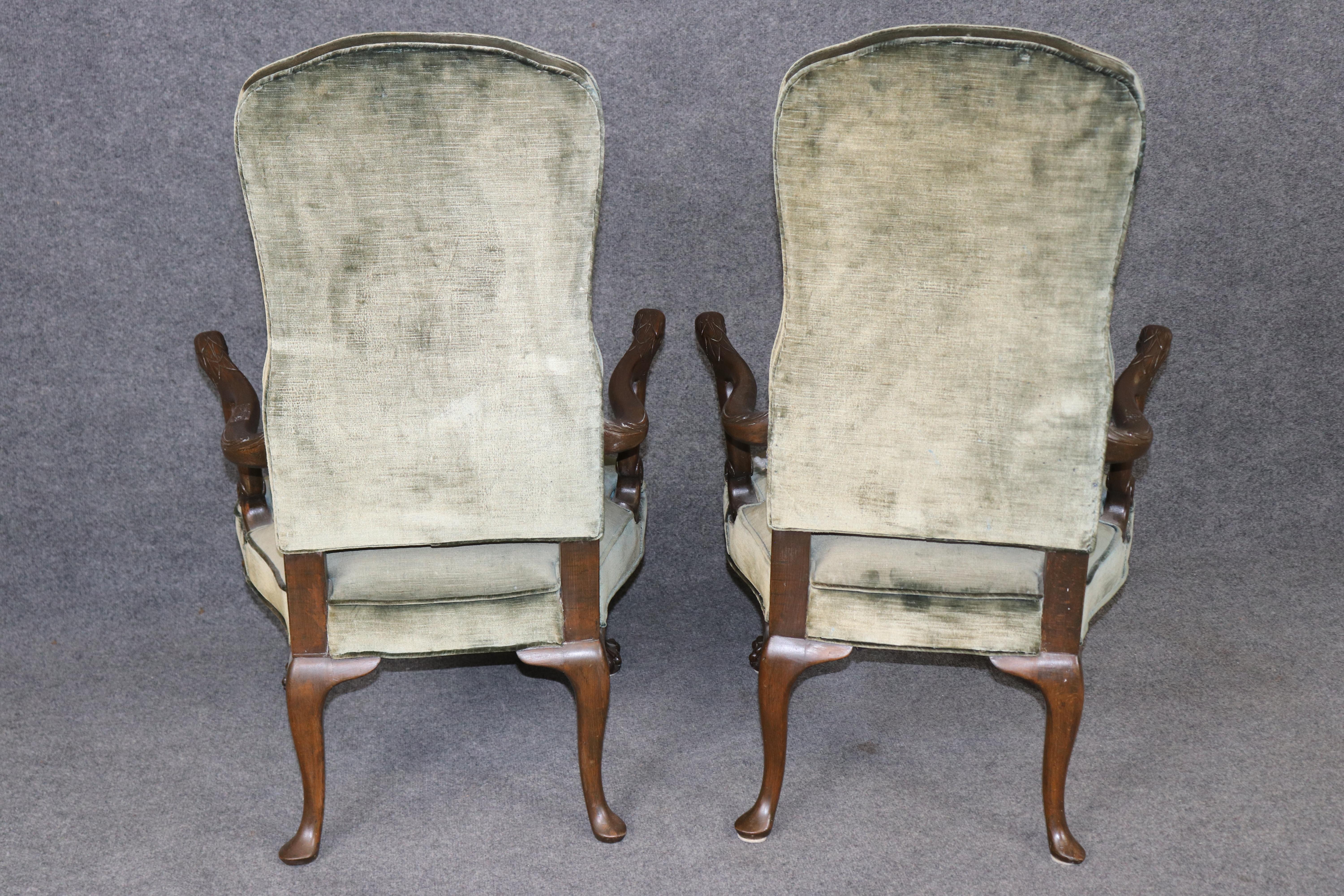 Anglais Paire de magnifiques fauteuils géorgiens en acajou massif sculptés à l'aigle en vente