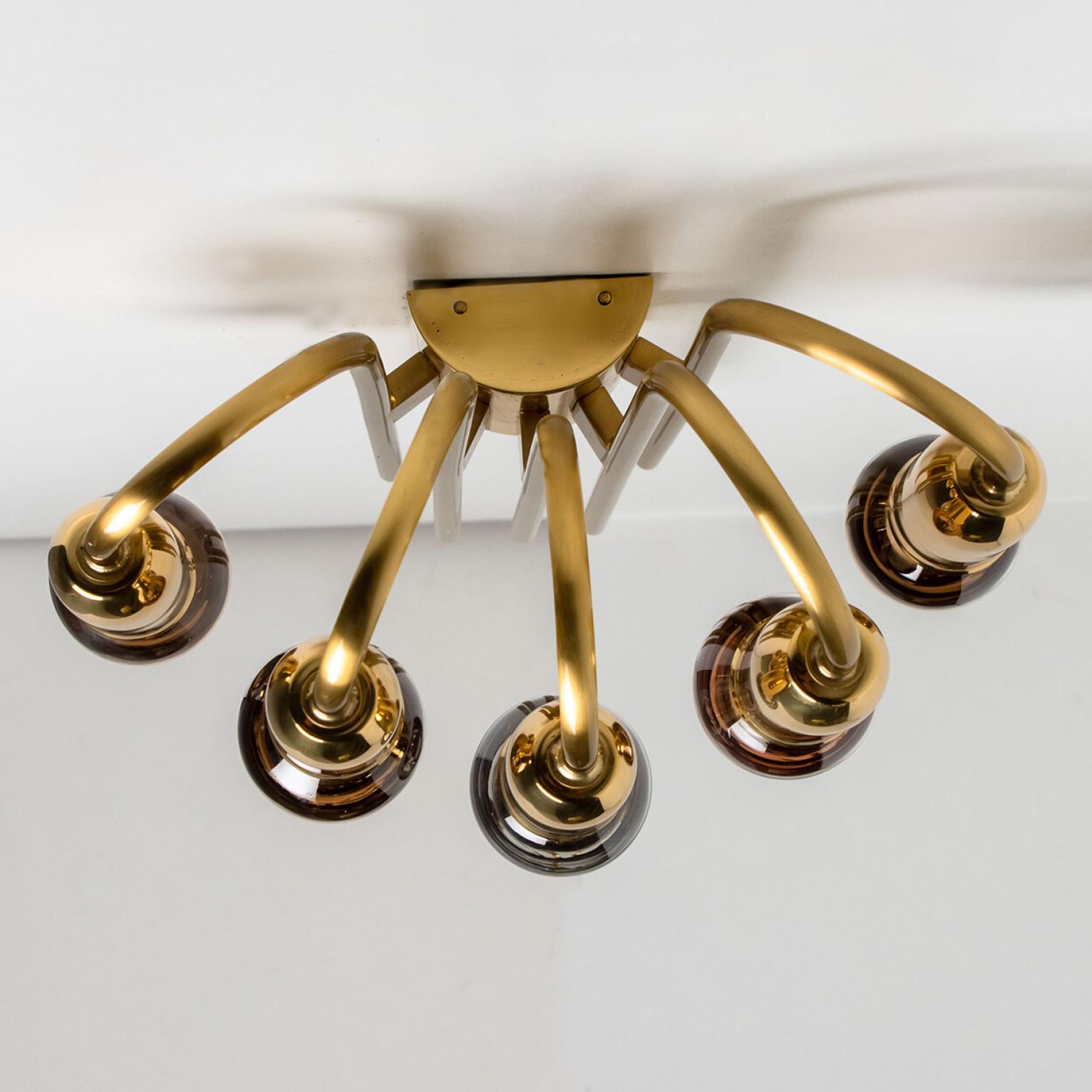Pair of Beautiful Gold Brass Wall Lights in the Style of Florian Schulz, 1970 For Sale 6