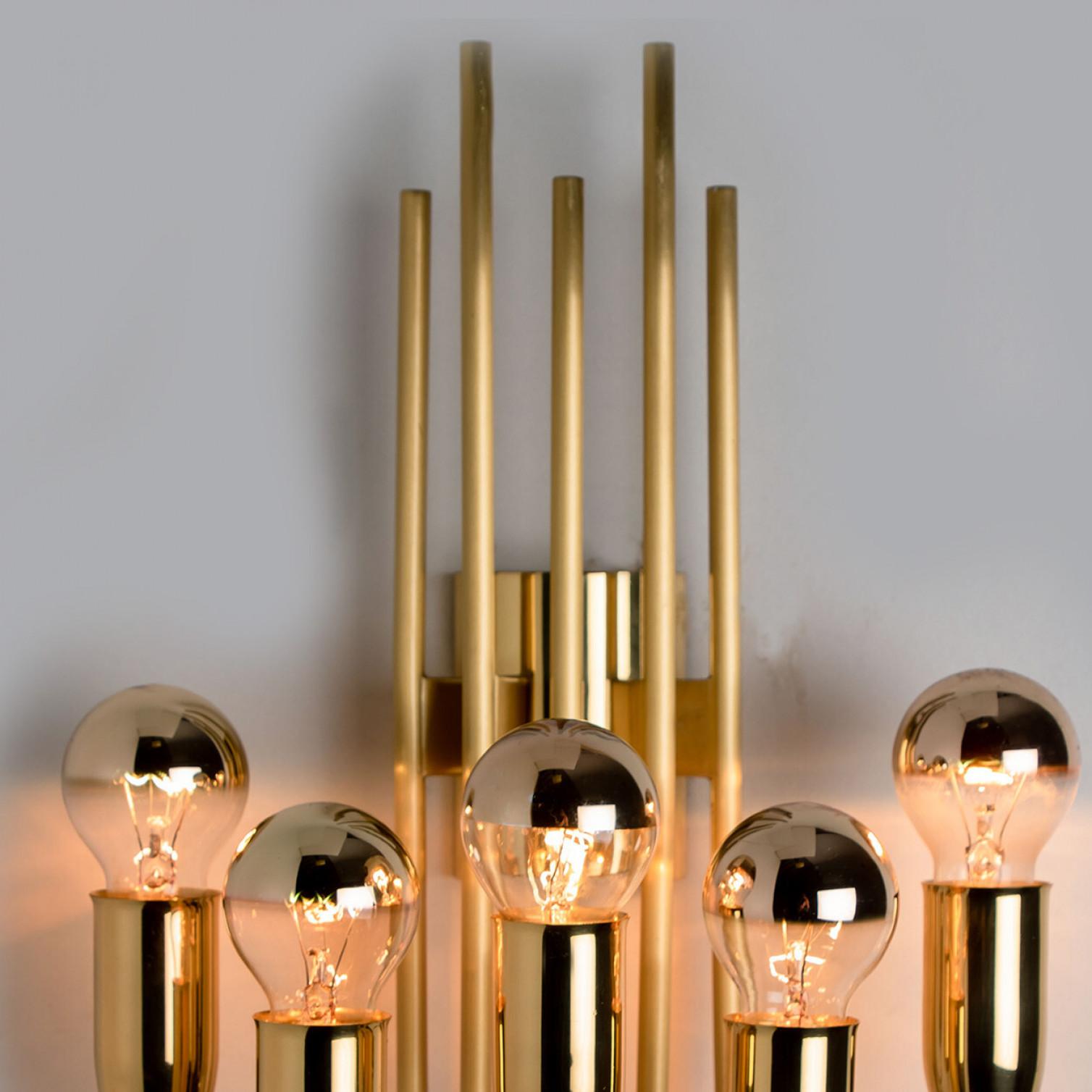 Pair of Beautiful Gold Brass Wall Lights in the Style of Florian Schulz, 1970 For Sale 8