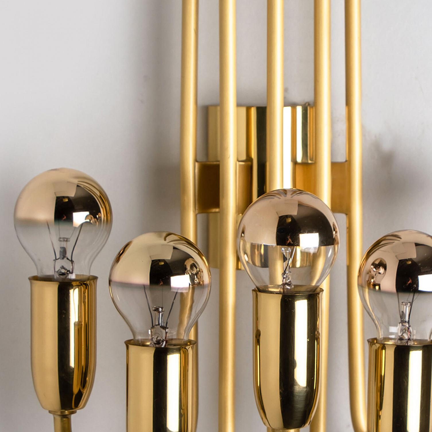 Pair of Beautiful Gold Brass Wall Lights in the Style of Florian Schulz, 1970 For Sale 9