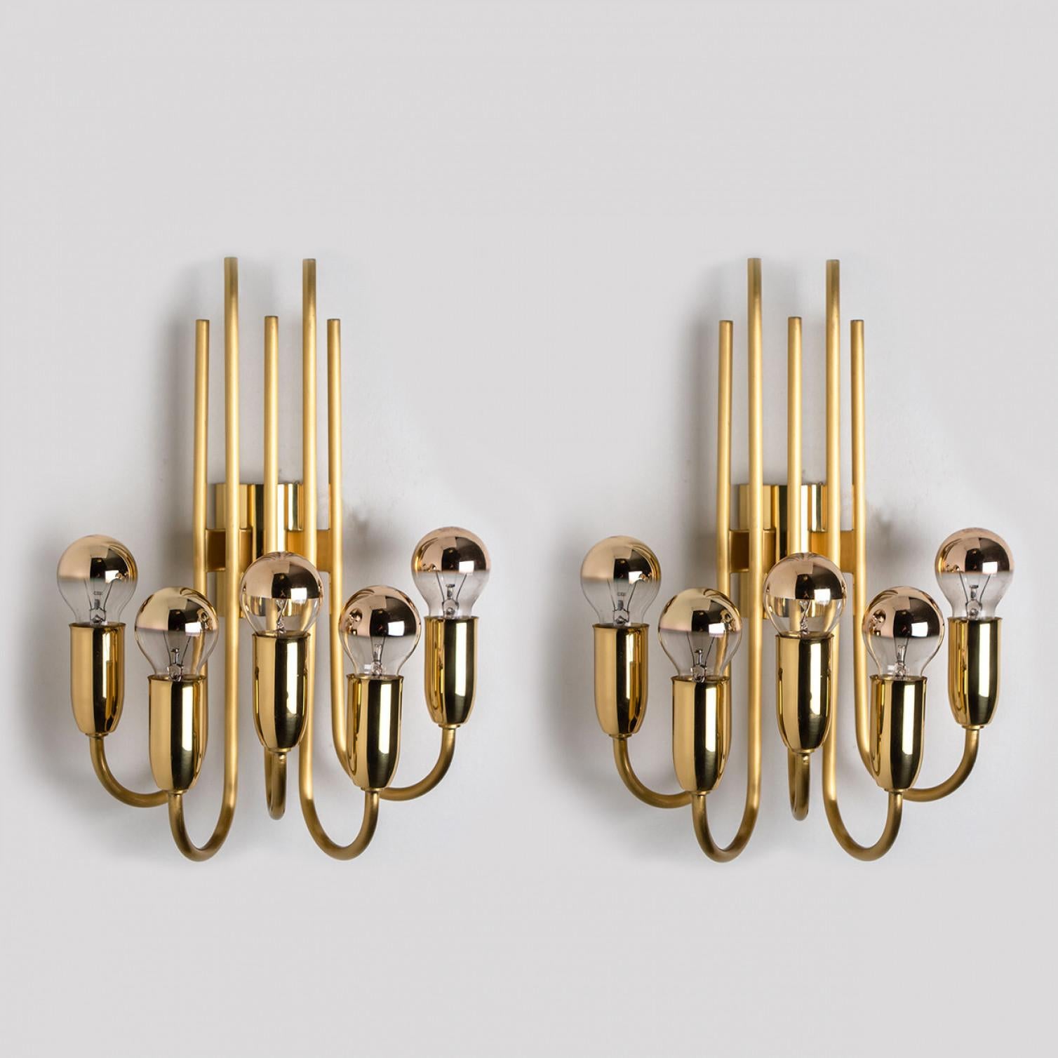 German Pair of Beautiful Gold Brass Wall Lights in the Style of Florian Schulz, 1970 For Sale