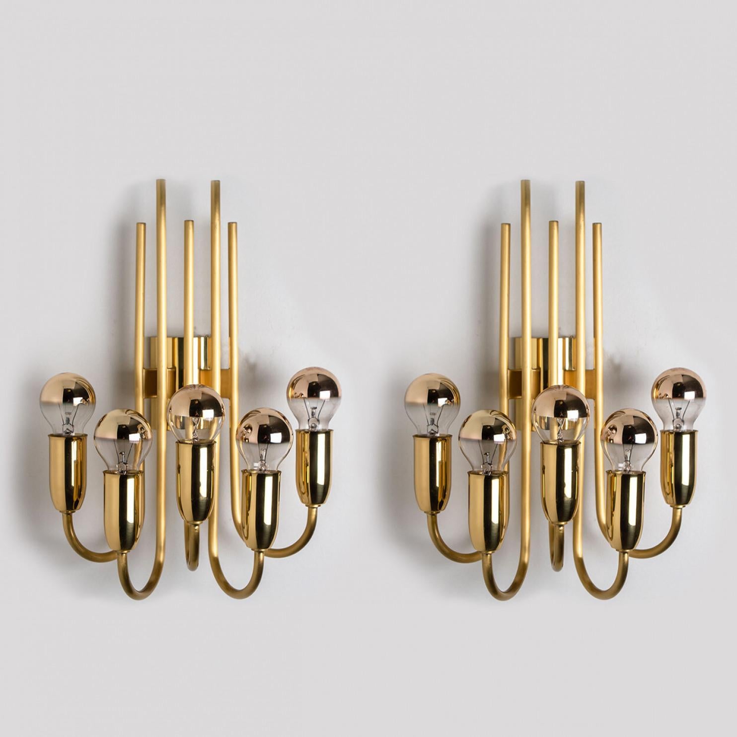 German Pair of Beautiful Gold Brass Wall Lights in the Style of Florian Schulz, 1970 For Sale