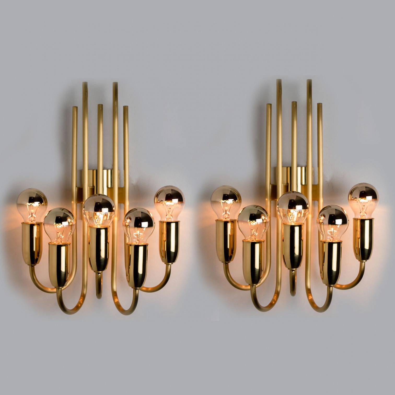 Late 20th Century Pair of Beautiful Gold Brass Wall Lights in the Style of Florian Schulz, 1970 For Sale