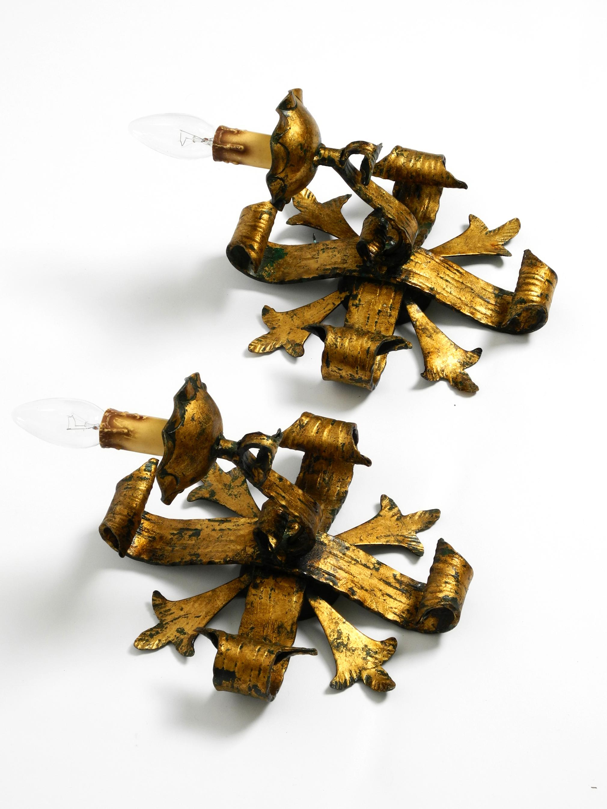 Pair of beautiful heavy 1960s gilded iron wall lamps in Brutalist design For Sale 9