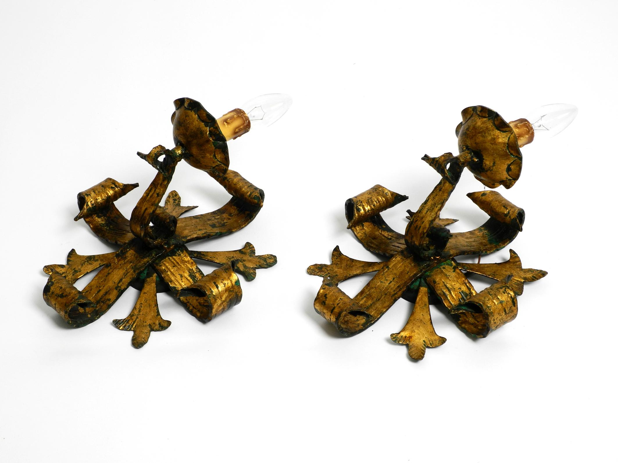 Mid-20th Century Pair of beautiful heavy 1960s gilded iron wall lamps in Brutalist design For Sale