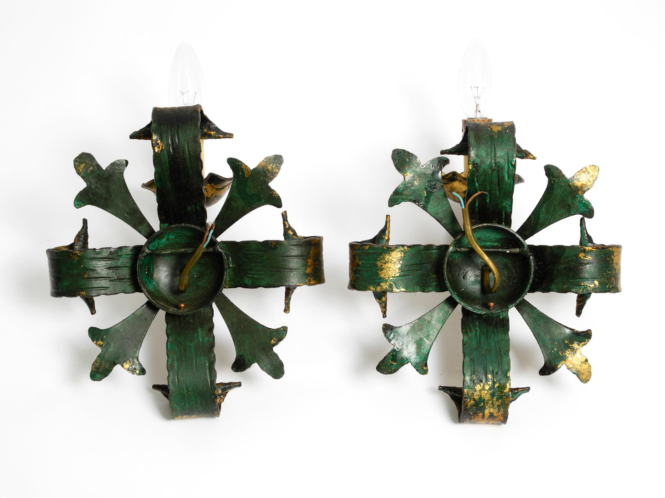 Pair of beautiful heavy 1960s gilded iron wall lamps in Brutalist design For Sale 3