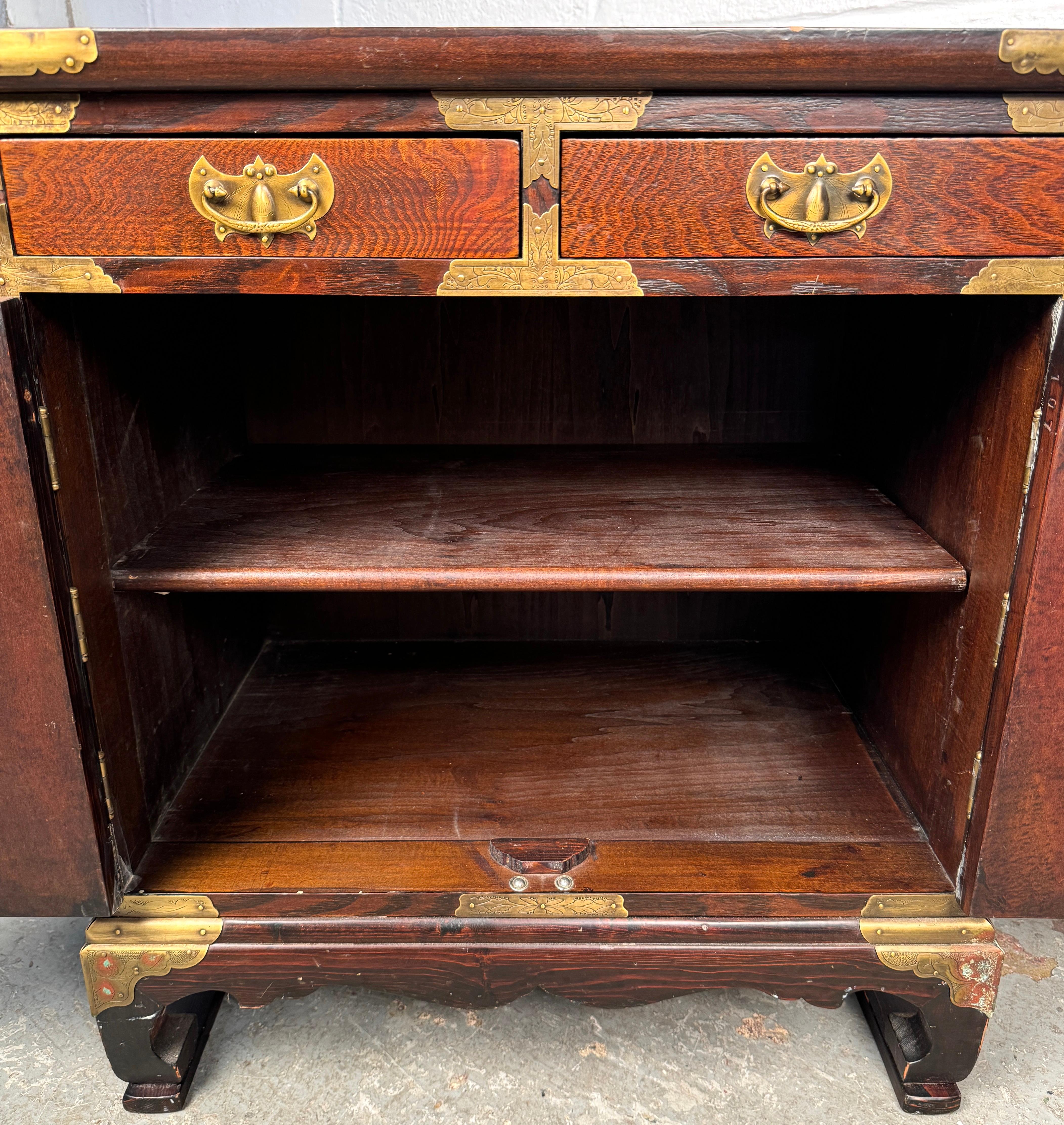 Pair of Beautiful Korean Tansu-style Night Stands For Sale 1