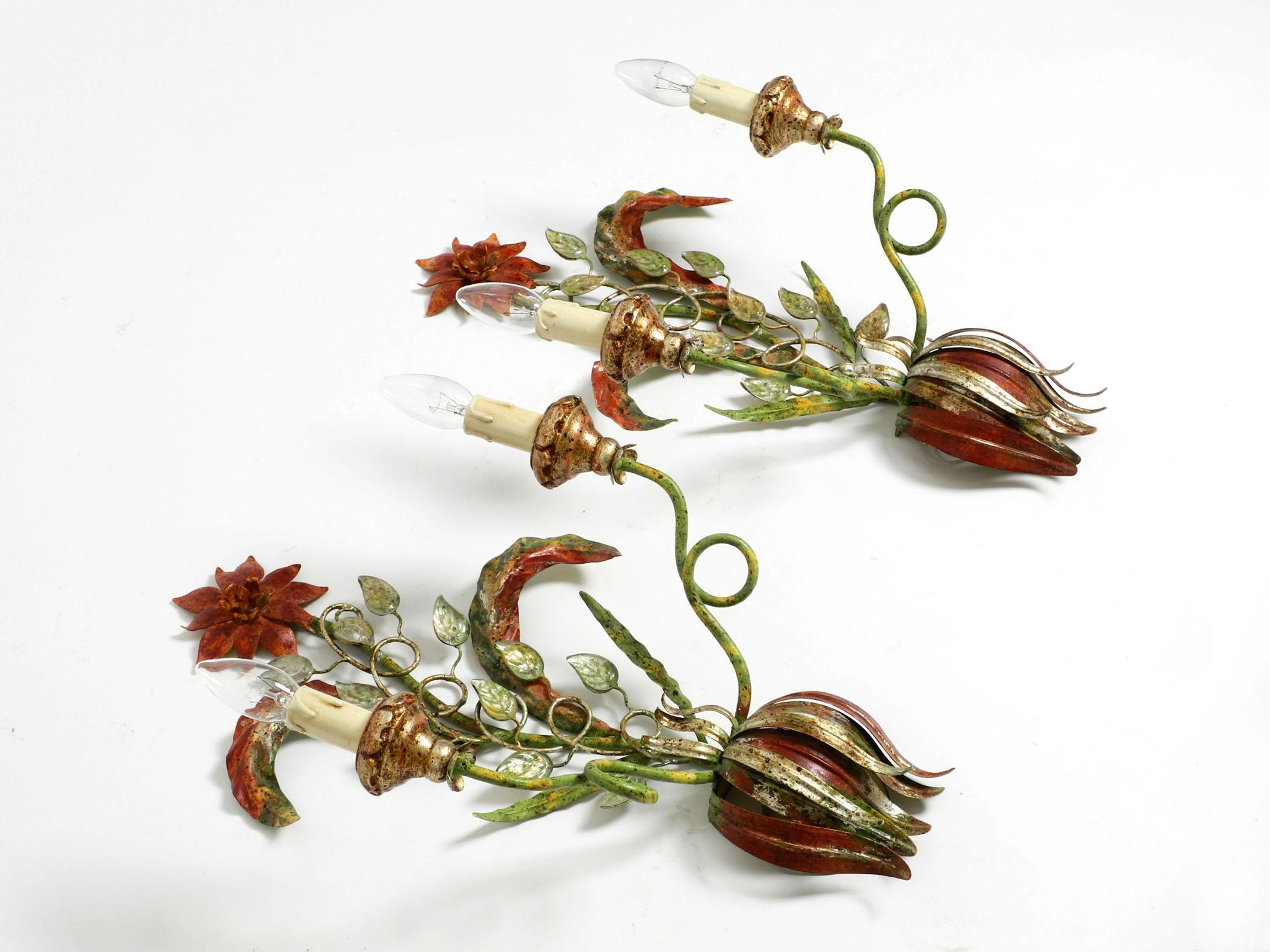 Pair of Beautiful Large Floral Italian Mid-Century Modern Metal Sconces In Good Condition In München, DE