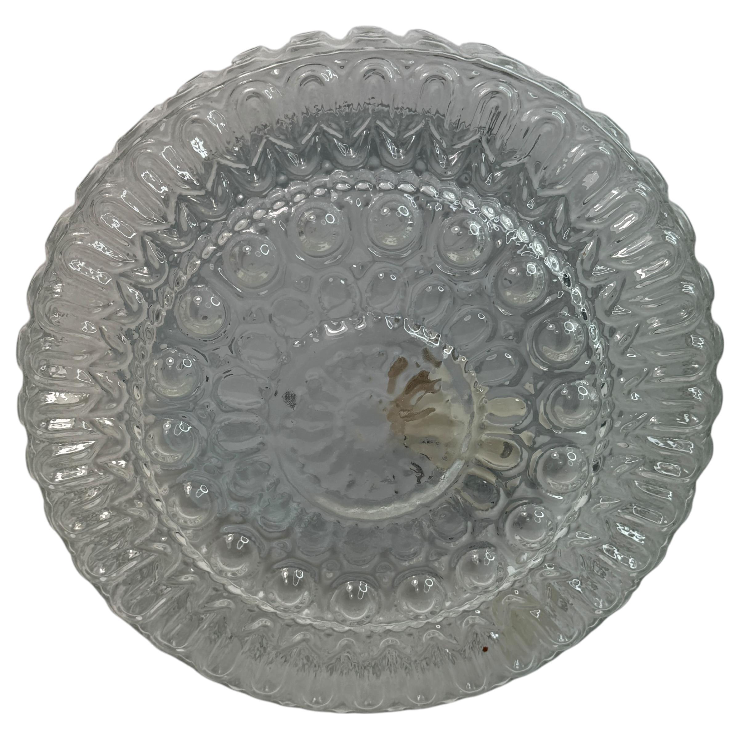 Mid-Century Modern Paire de magnifiques plafonniers Massive Lighting, années 1970 en vente