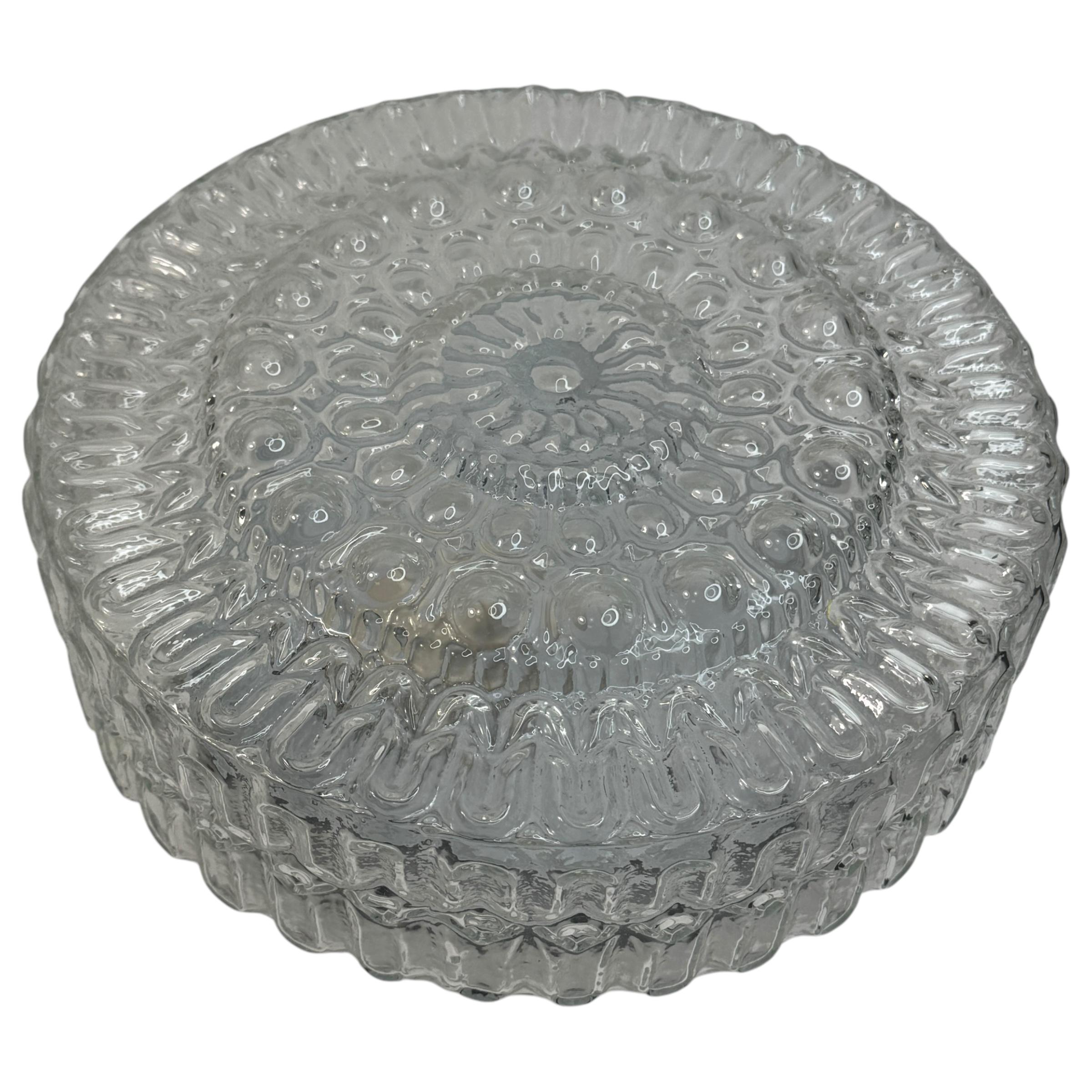 Paire de magnifiques plafonniers Massive Lighting, années 1970 en vente 3