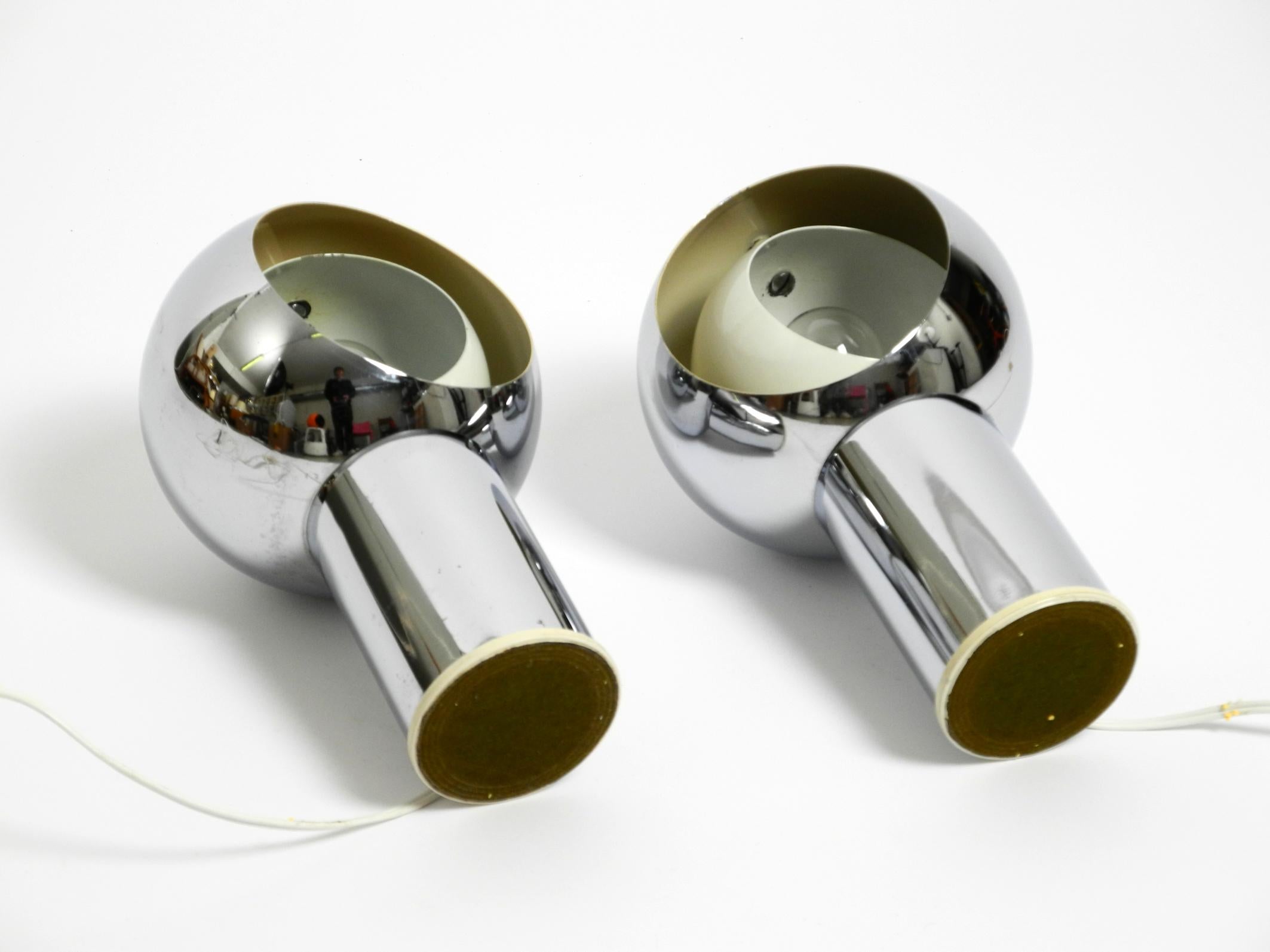 Pair of beautiful large Mid Century Space Age chrome table lamps - Made in Italy im Angebot 4