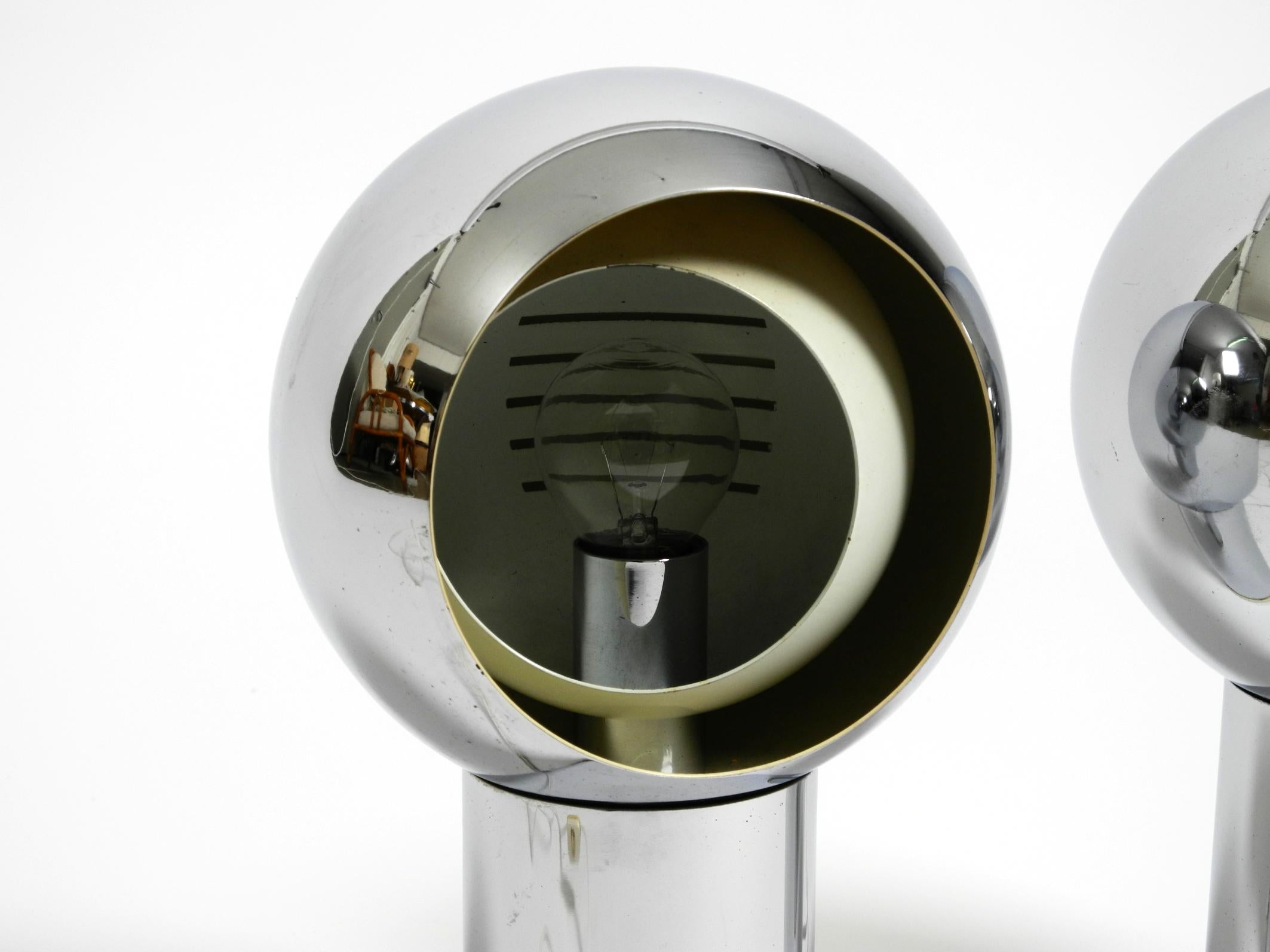 Pair of beautiful large Mid Century Space Age chrome table lamps - Made in Italy im Angebot 6