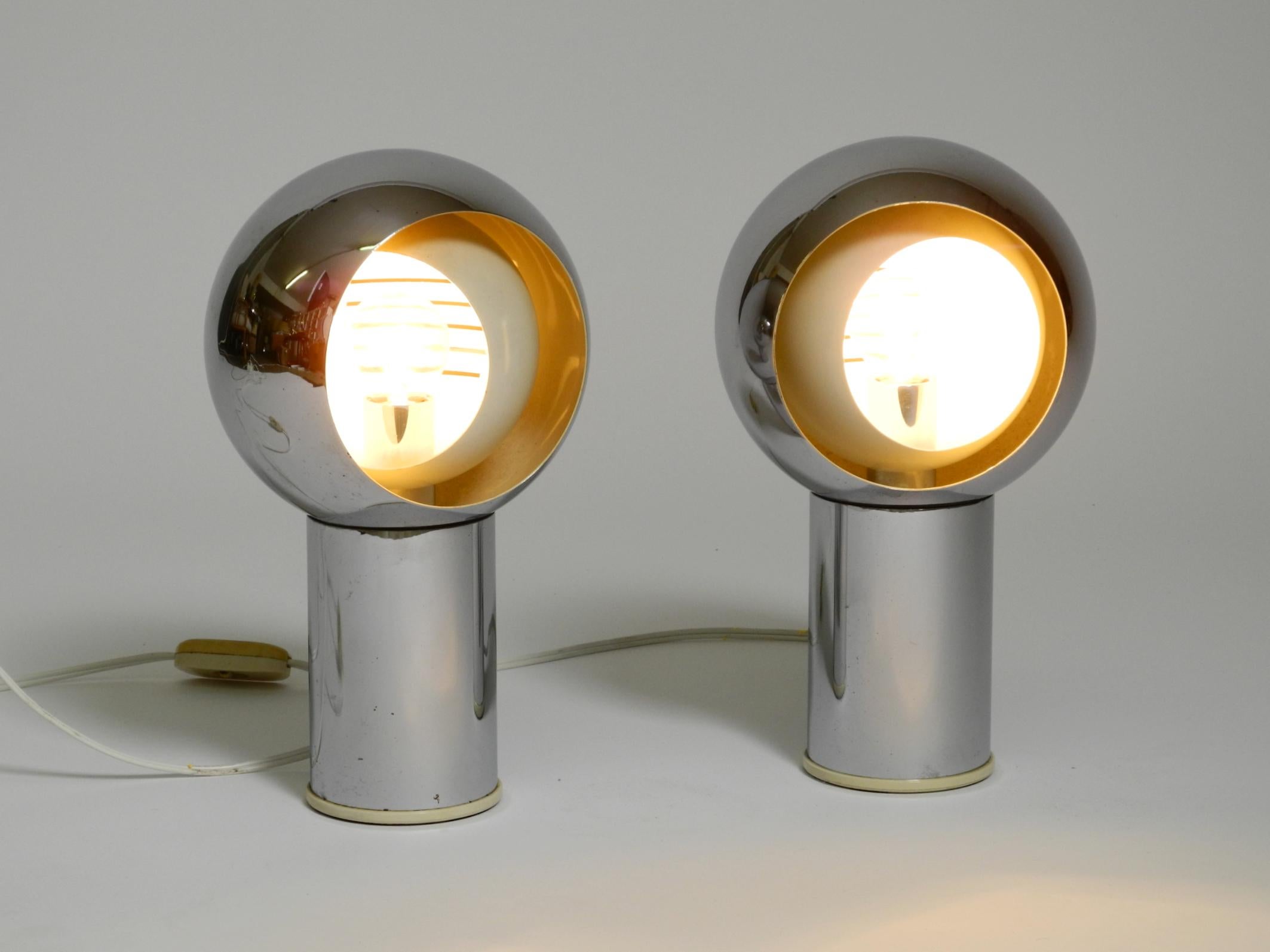Pair of beautiful large Mid Century Space Age chrome table lamps - Made in Italy im Angebot 9