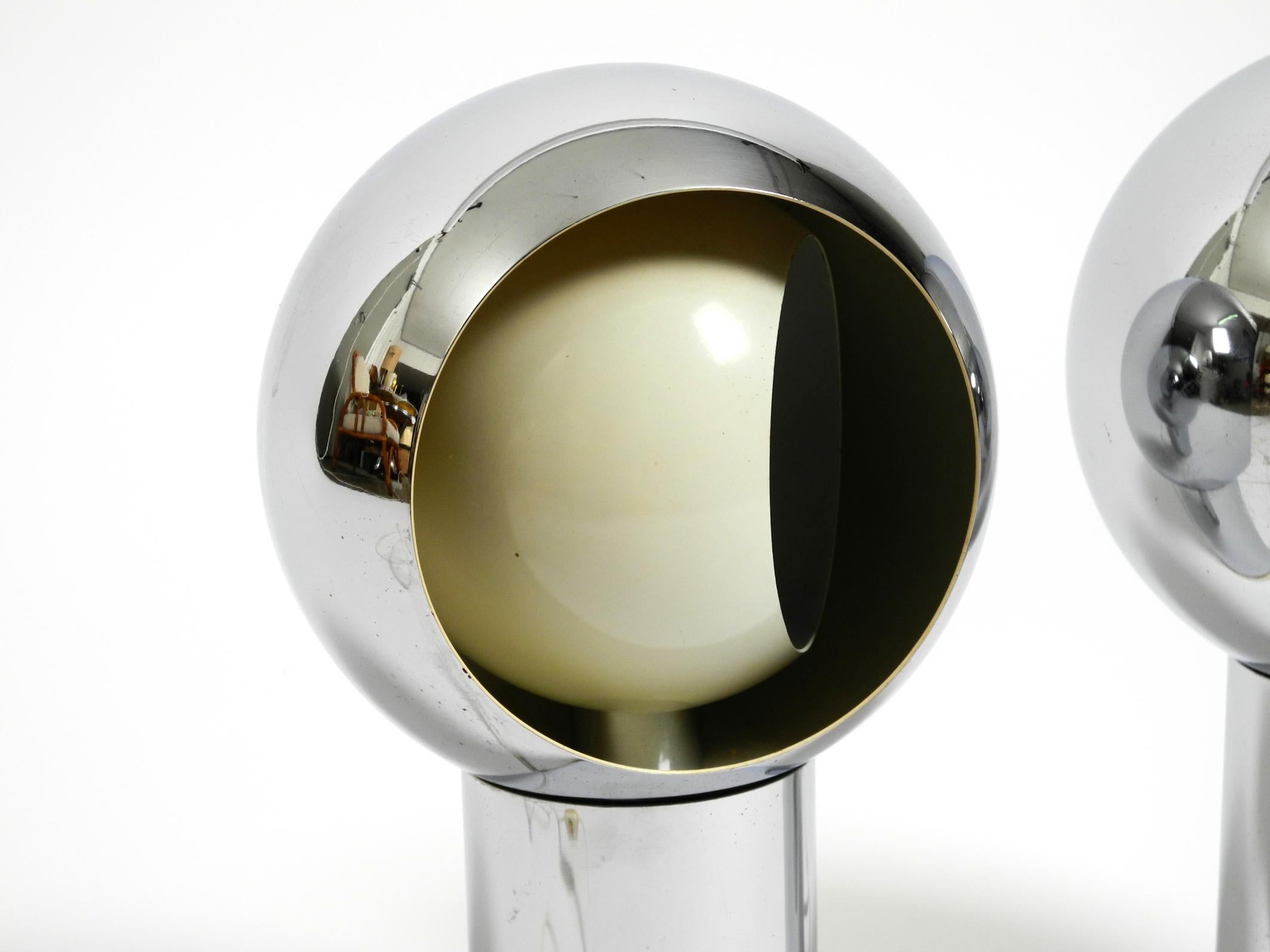 Pair of beautiful large Mid Century Space Age chrome table lamps - Made in Italy im Angebot 1
