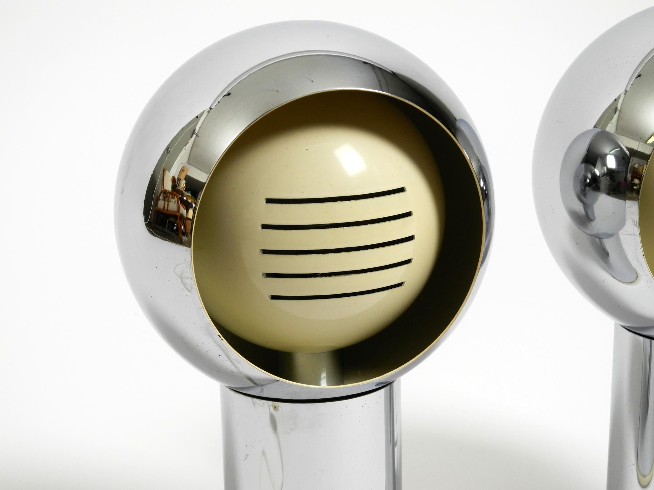 Pair of beautiful large Mid Century Space Age chrome table lamps - Made in Italy im Angebot 2