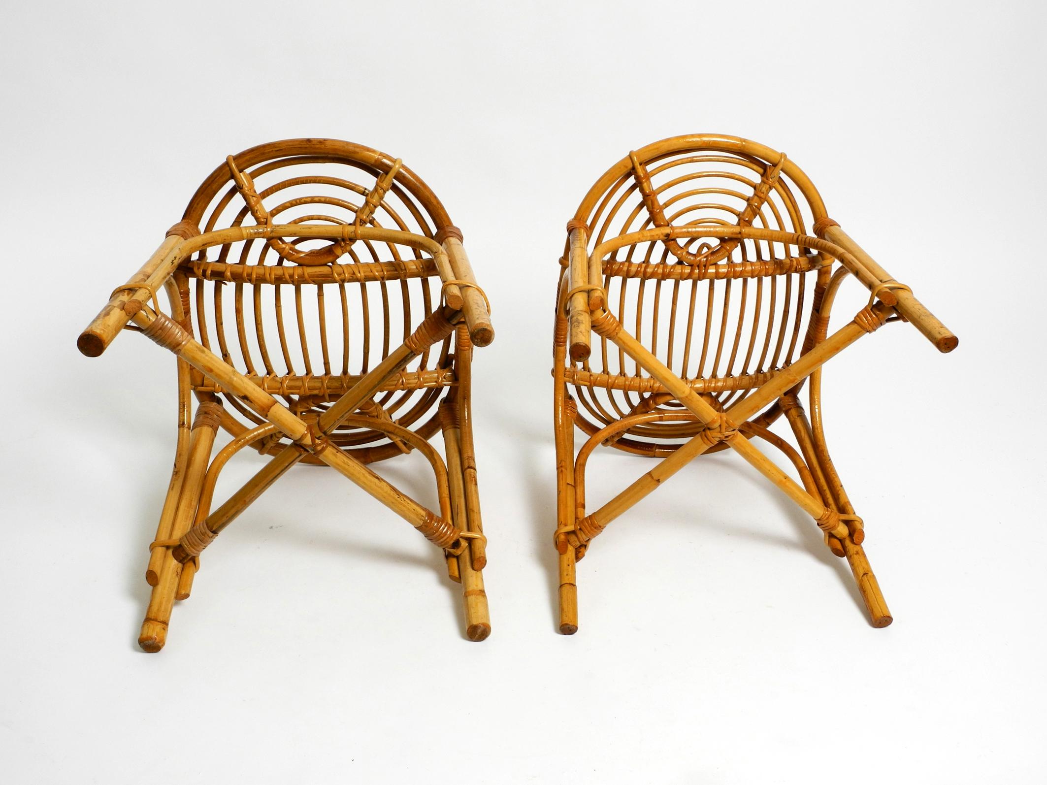 Pair of beautiful original 1980s bamboo stools in a rare oval shape 3
