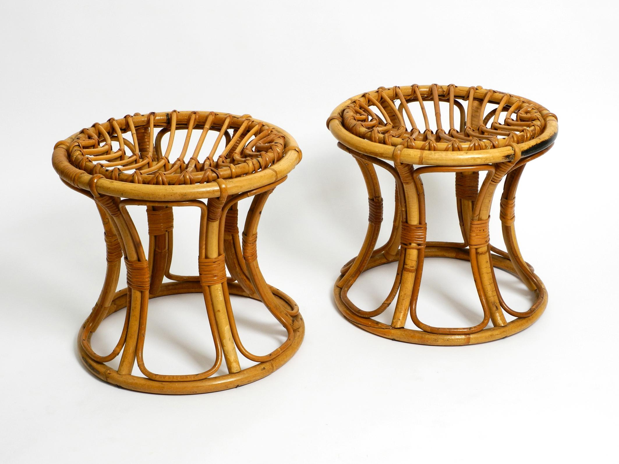 Pair of beautiful original 1960s bamboo stools. Made in Italy.
Beautiful design and very comfortable to sit on.
Manufactured entirely from bamboo in a very elaborate process.
Very good design classic with great seating comfort.
Both identical