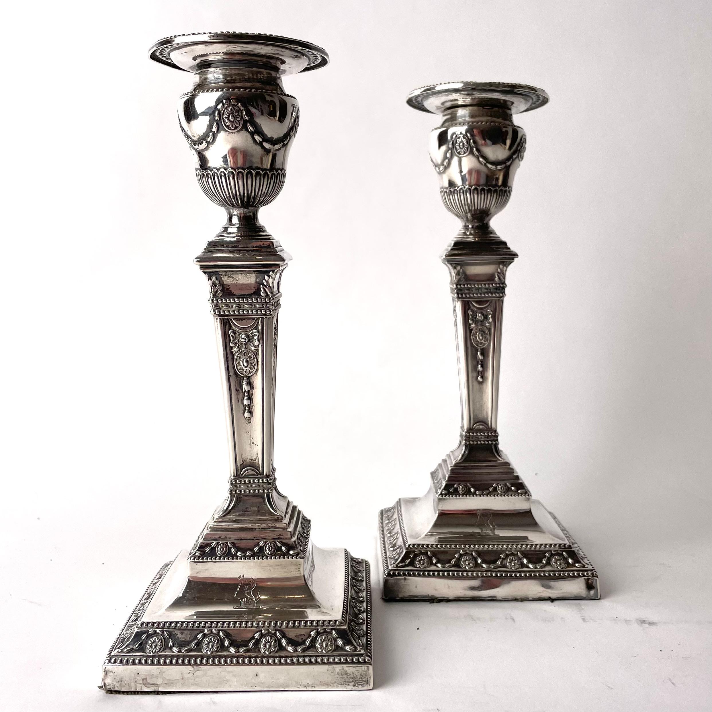English Pair of beautiful Silver Candlesticks from London in 1881 For Sale